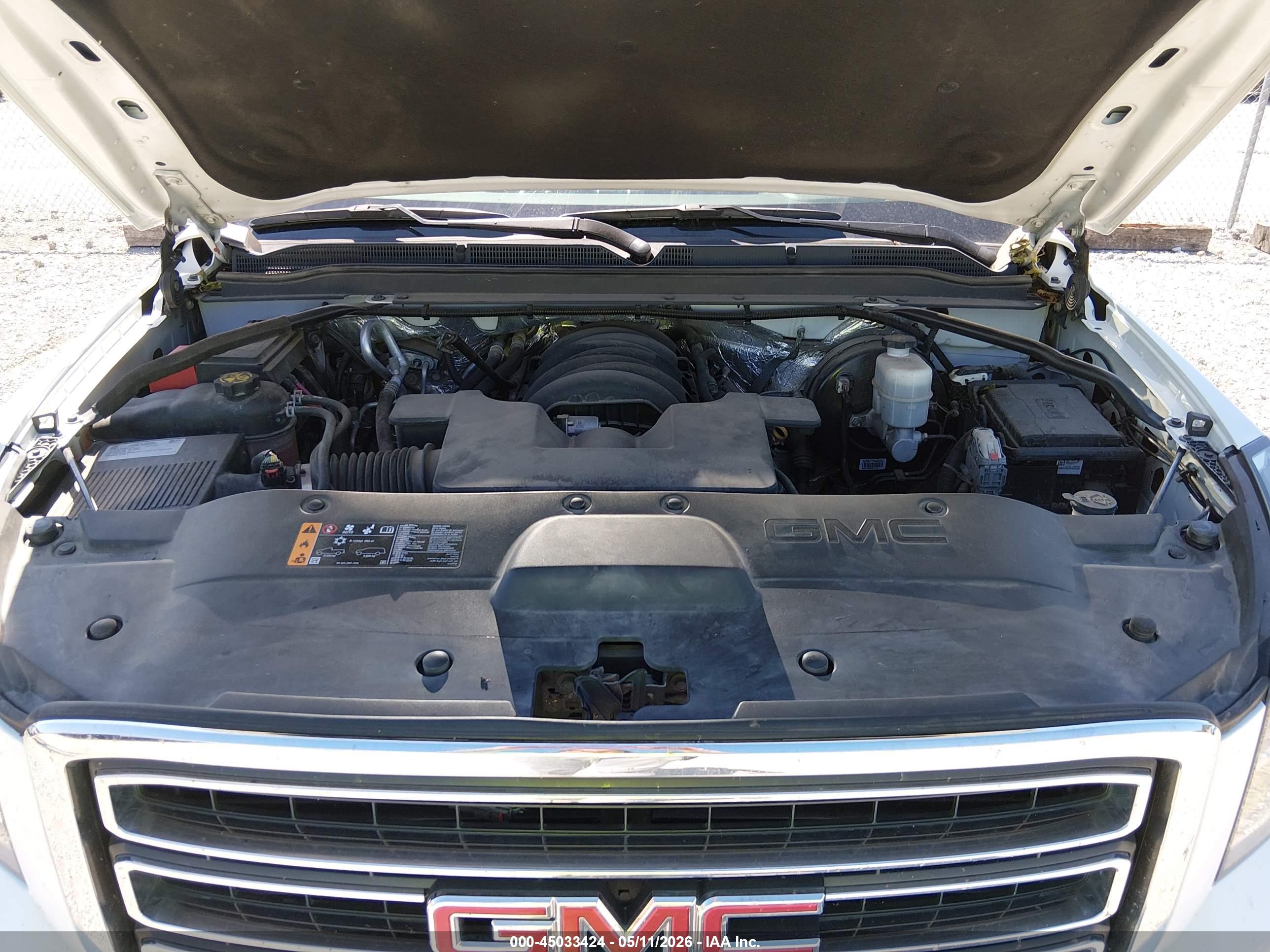 GMC YUKON image 10