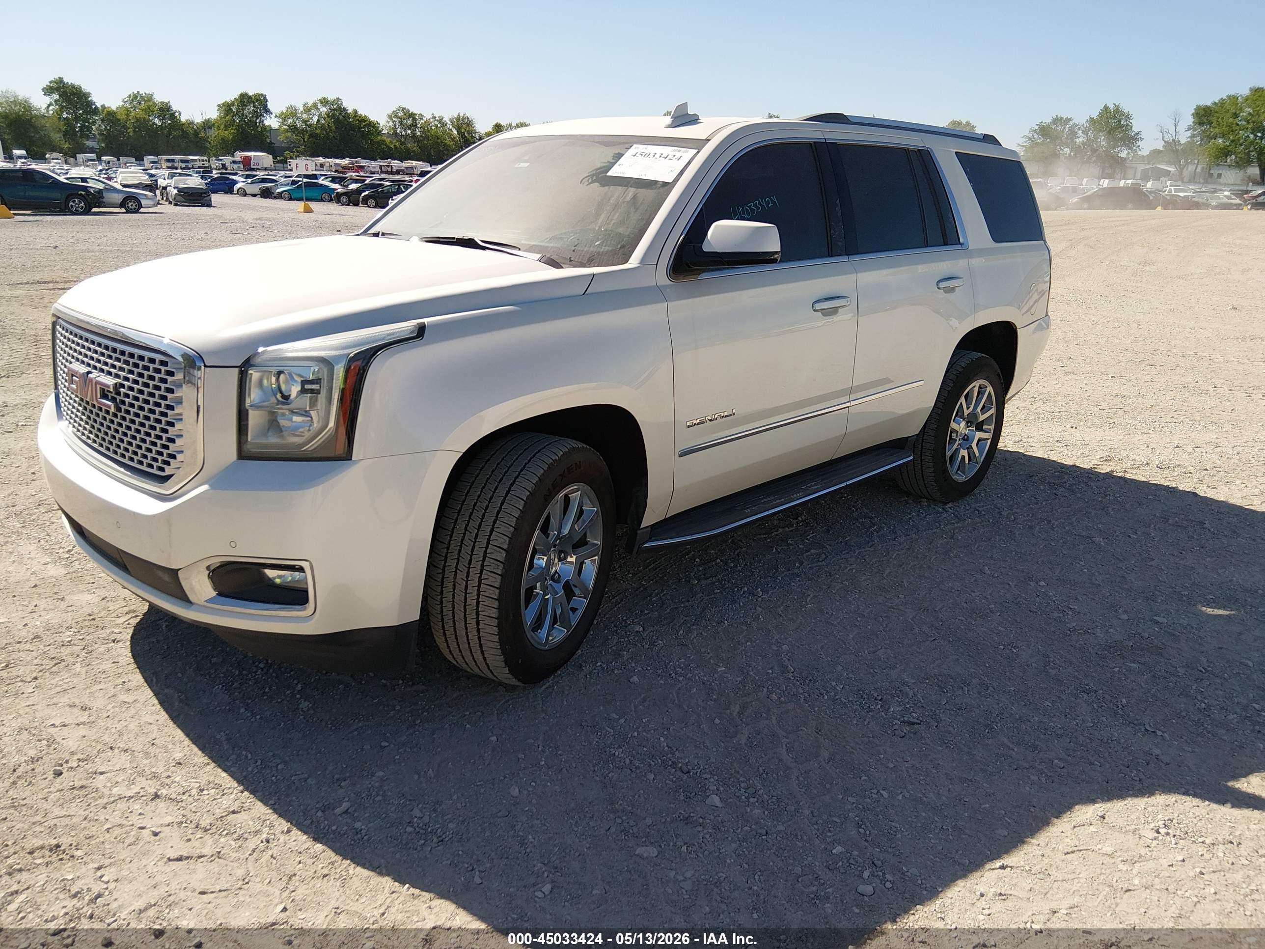 GMC YUKON image 2