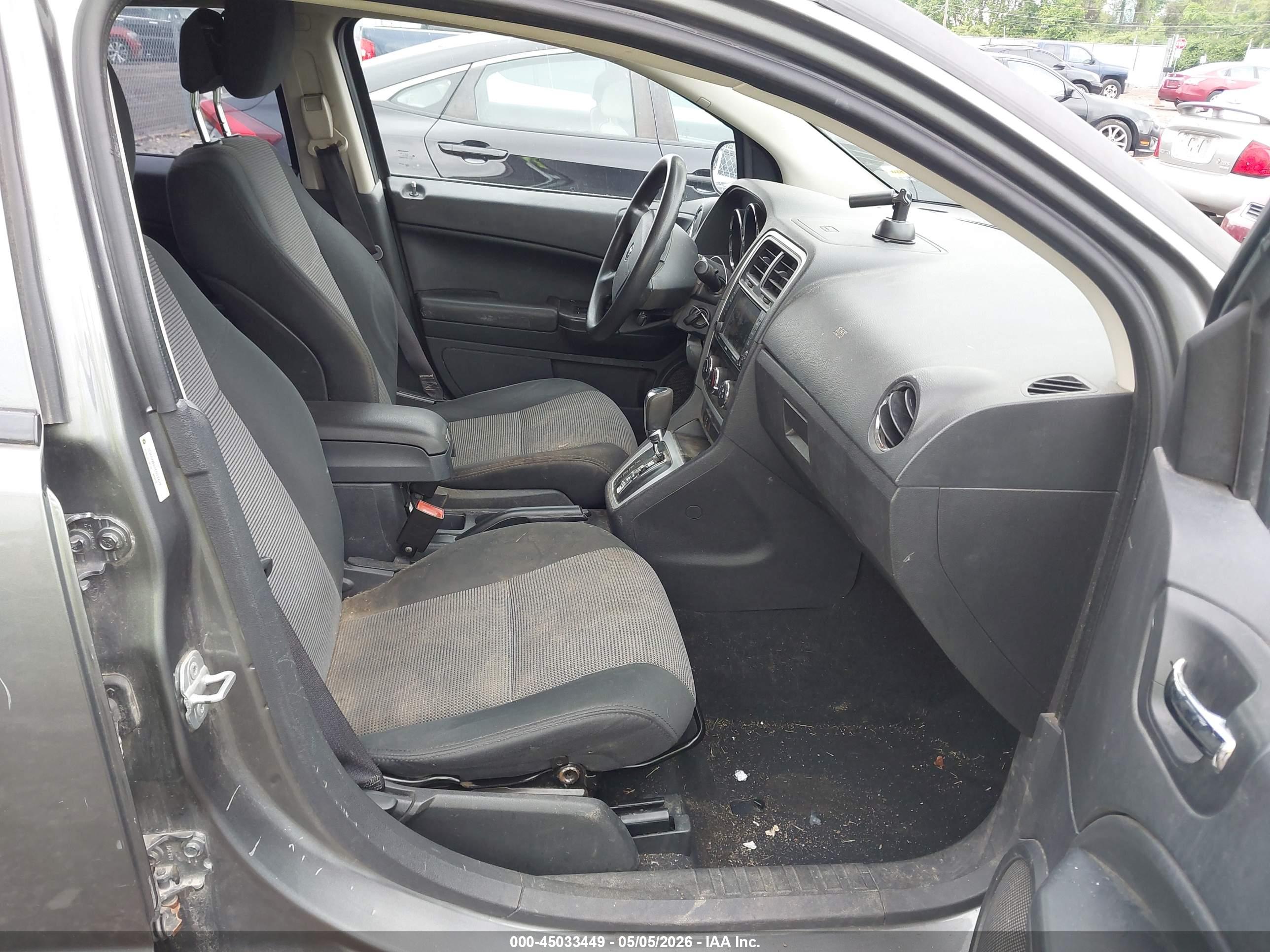 DODGE CALIBER image 5