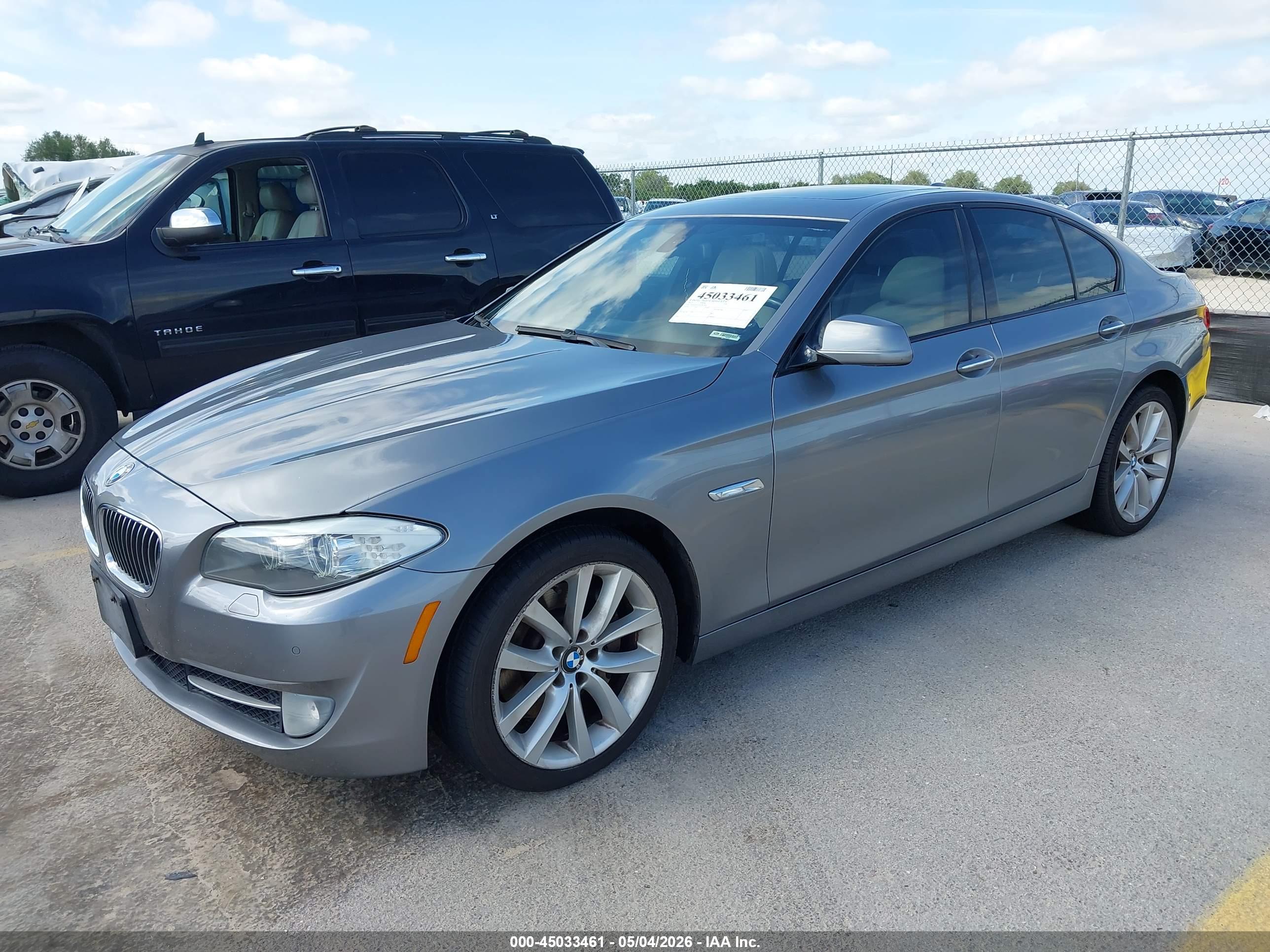 BMW 535I image 2
