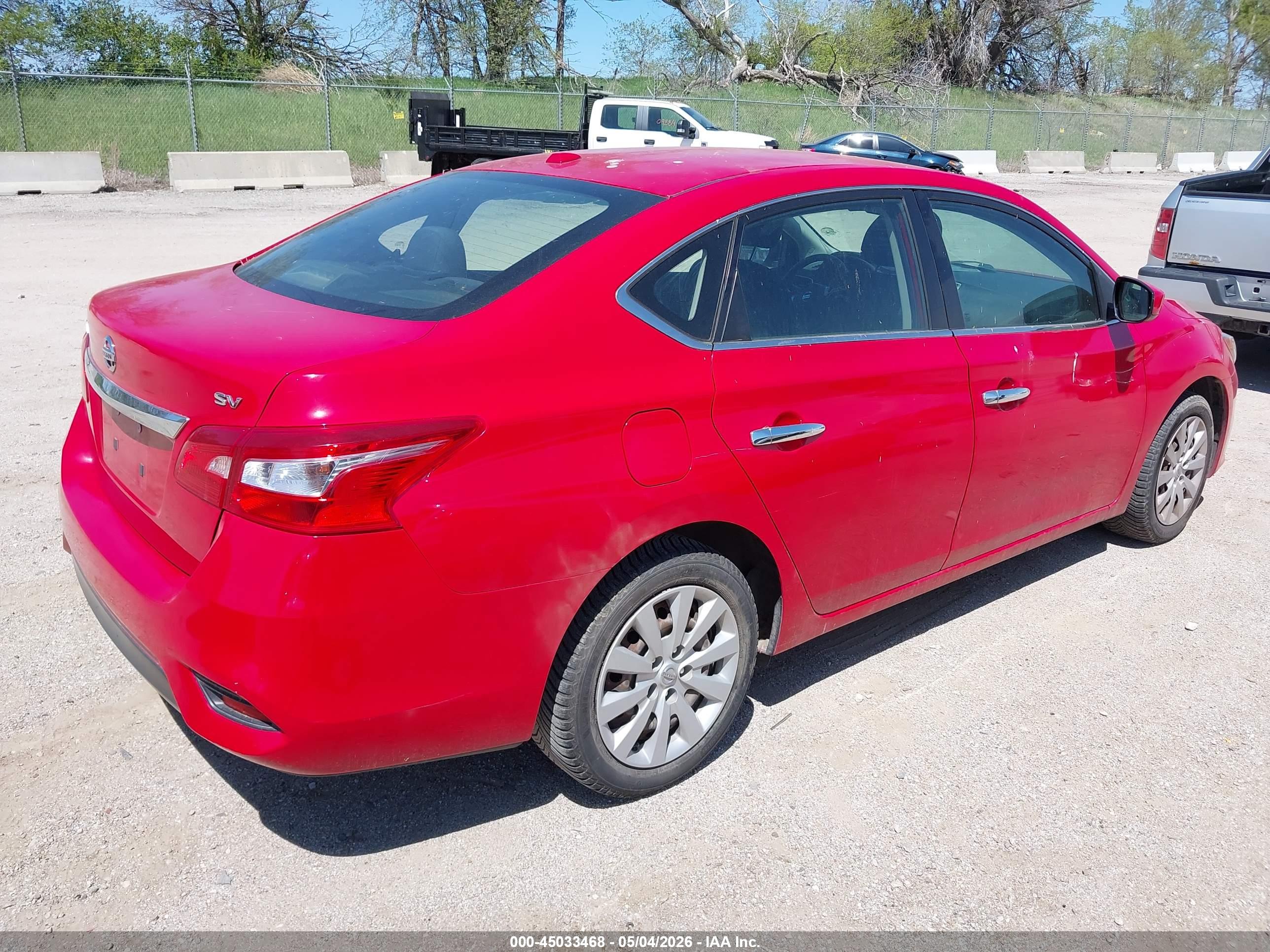 NISSAN SENTRA image 4