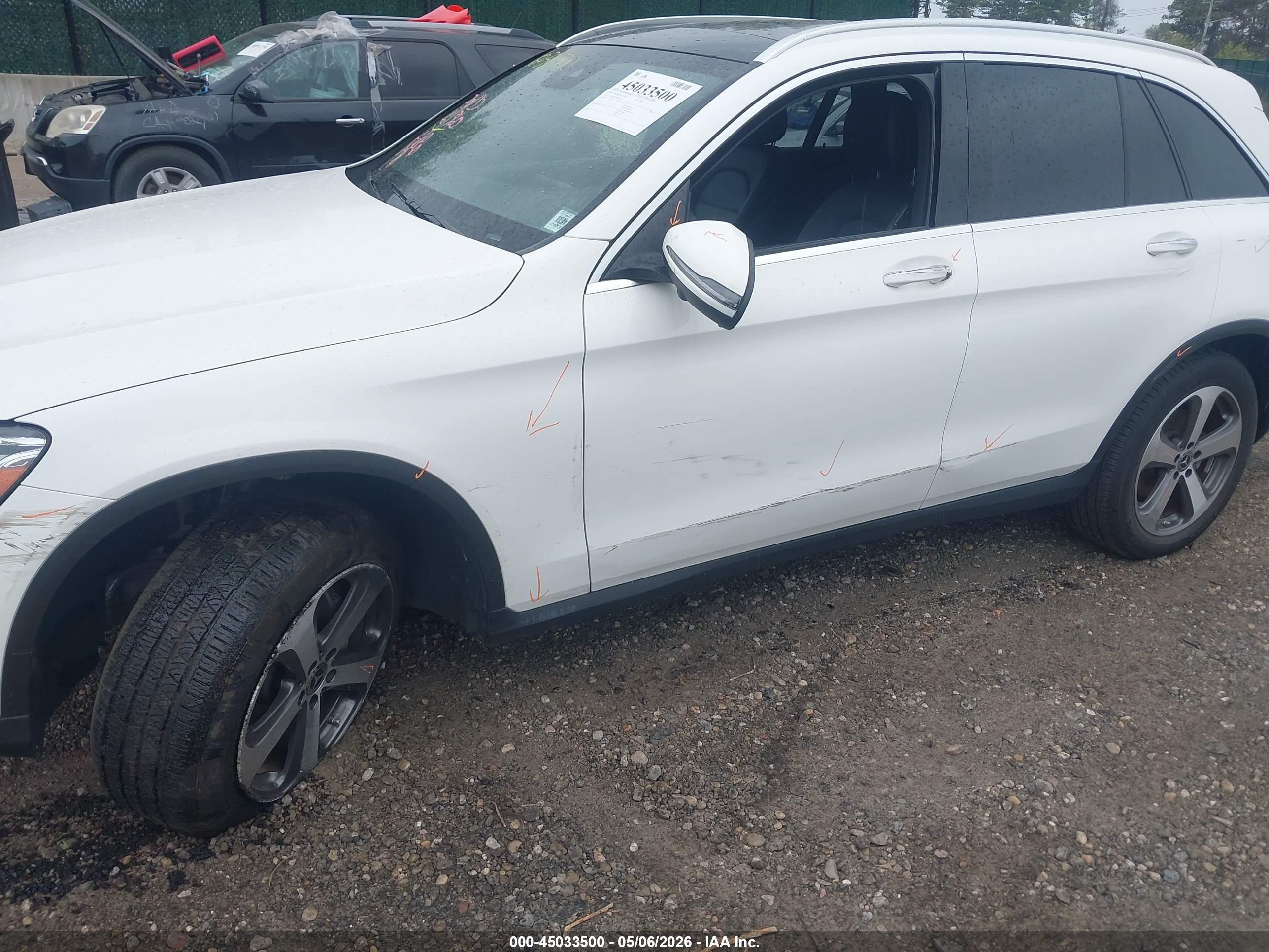 MERCEDES-BENZ GLC image 6