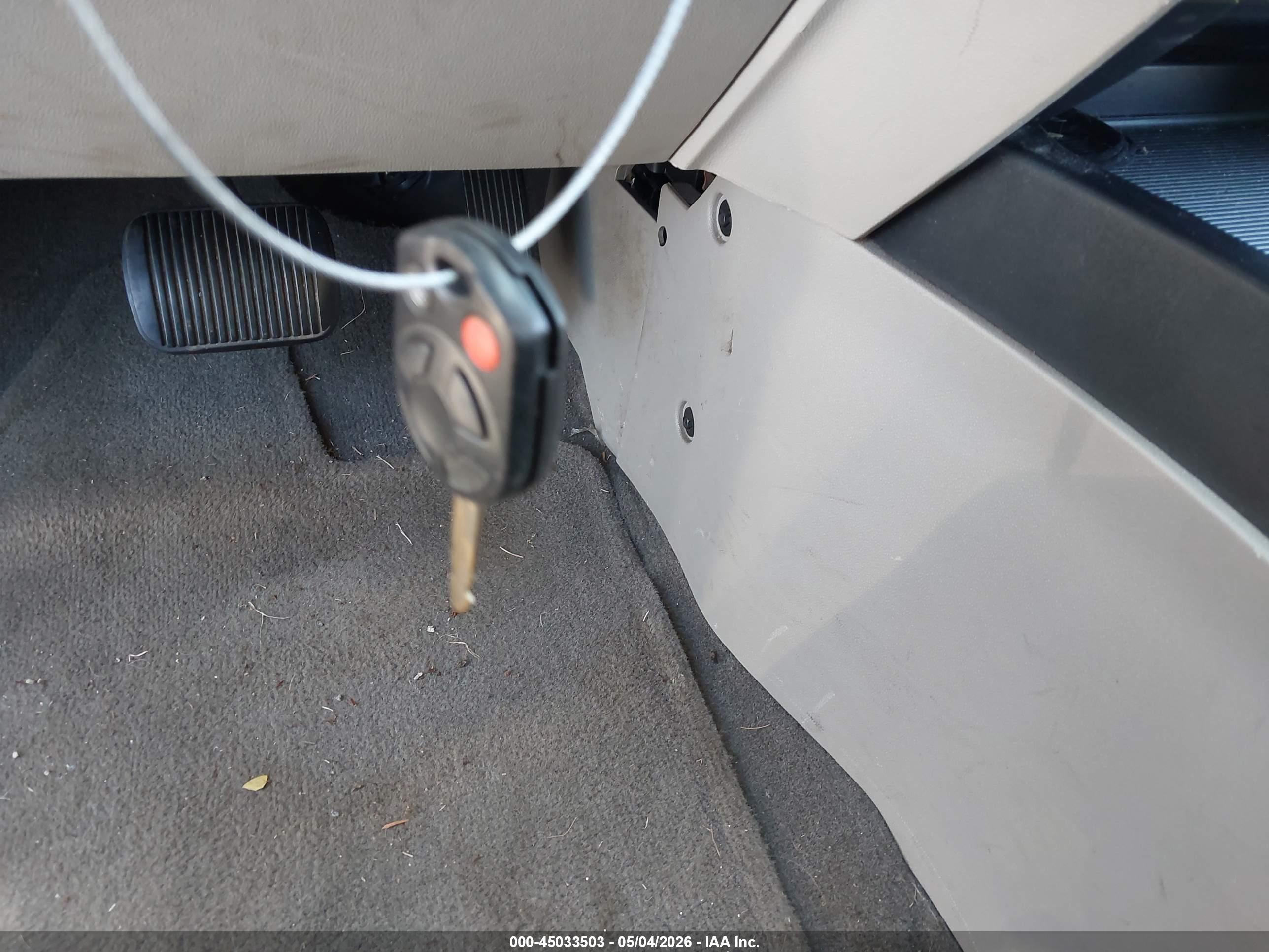 FORD ESCAPE image 11