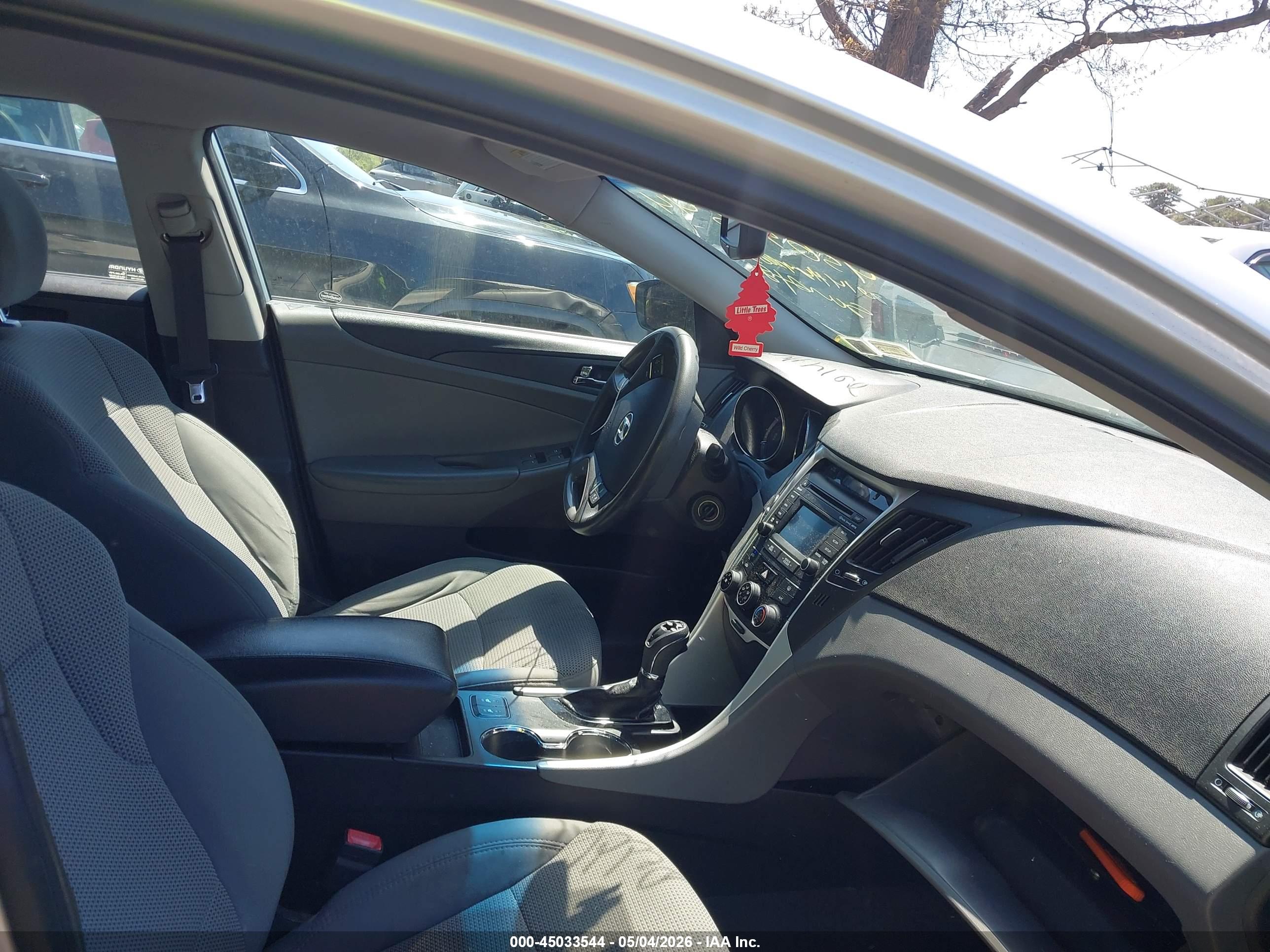 HYUNDAI SONATA image 5