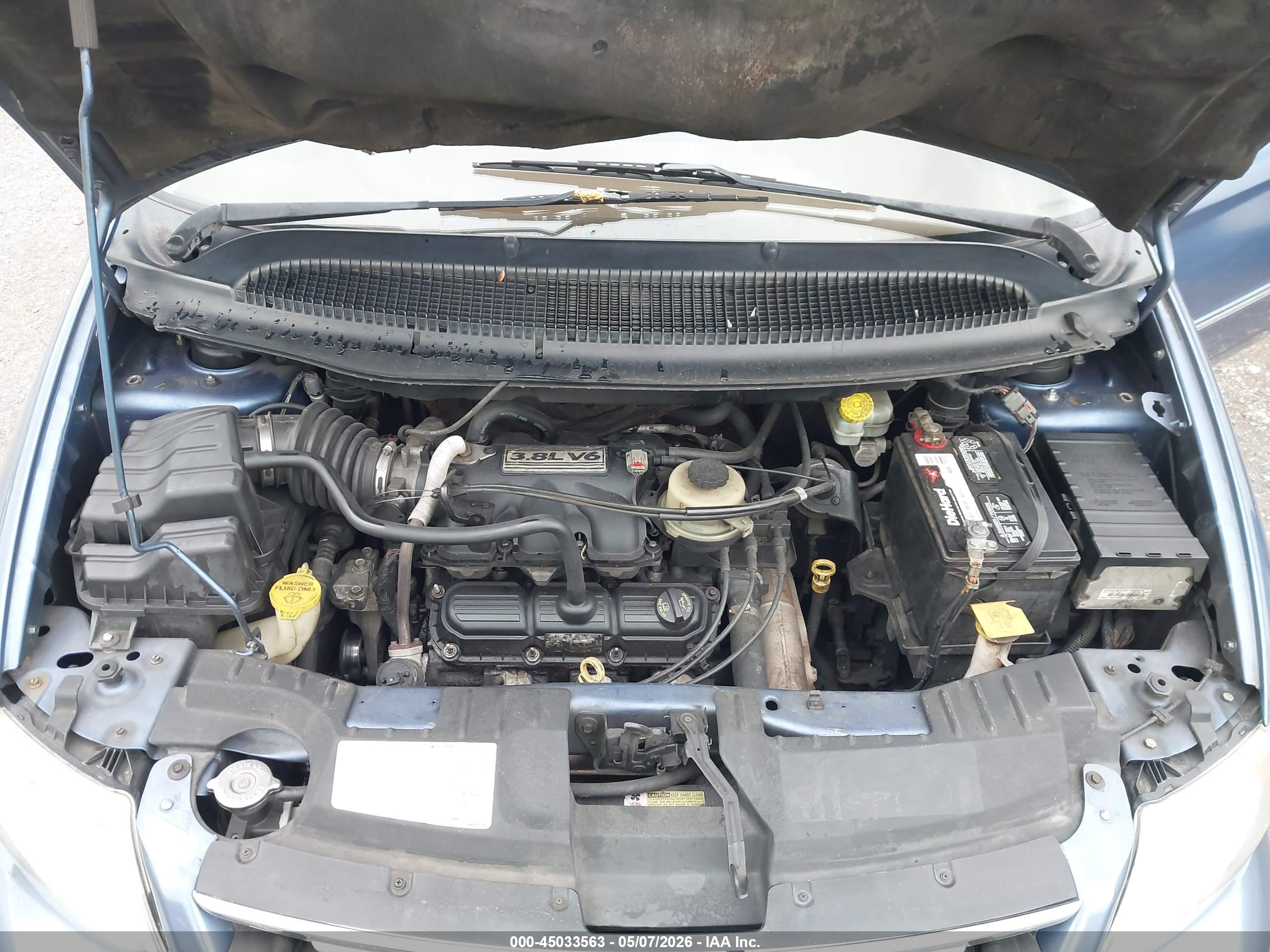 CHRYSLER TOWN image 10