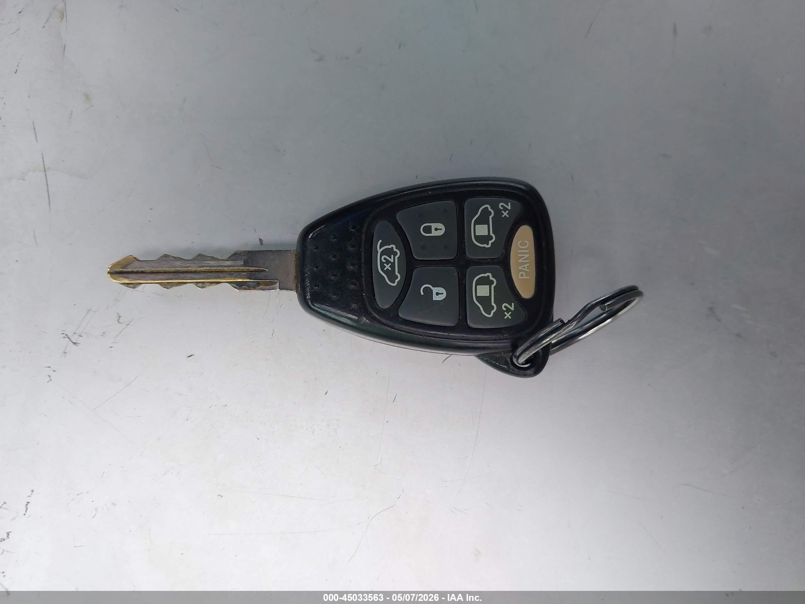 CHRYSLER TOWN image 11