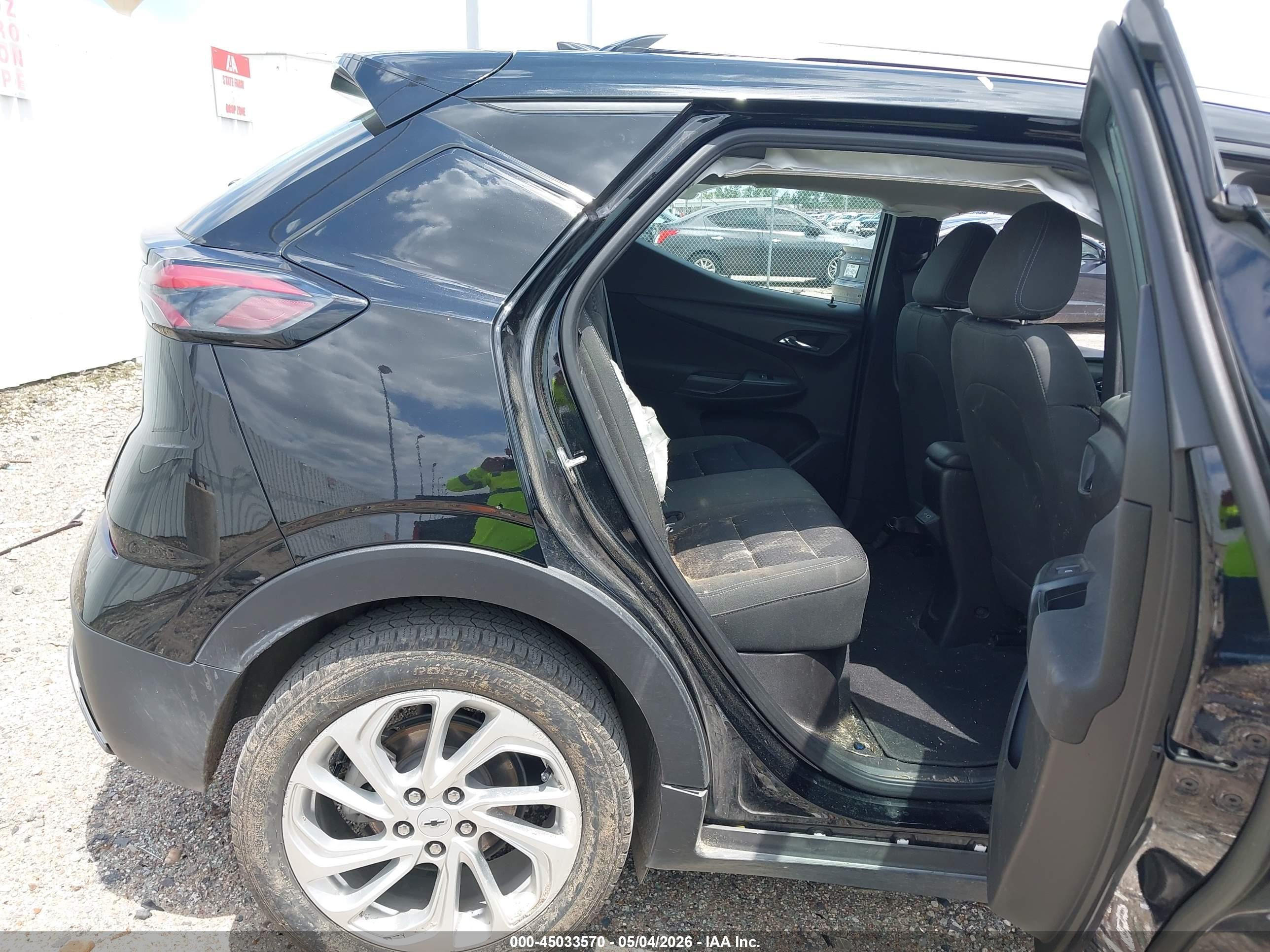 CHEVROLET BOLT image 8