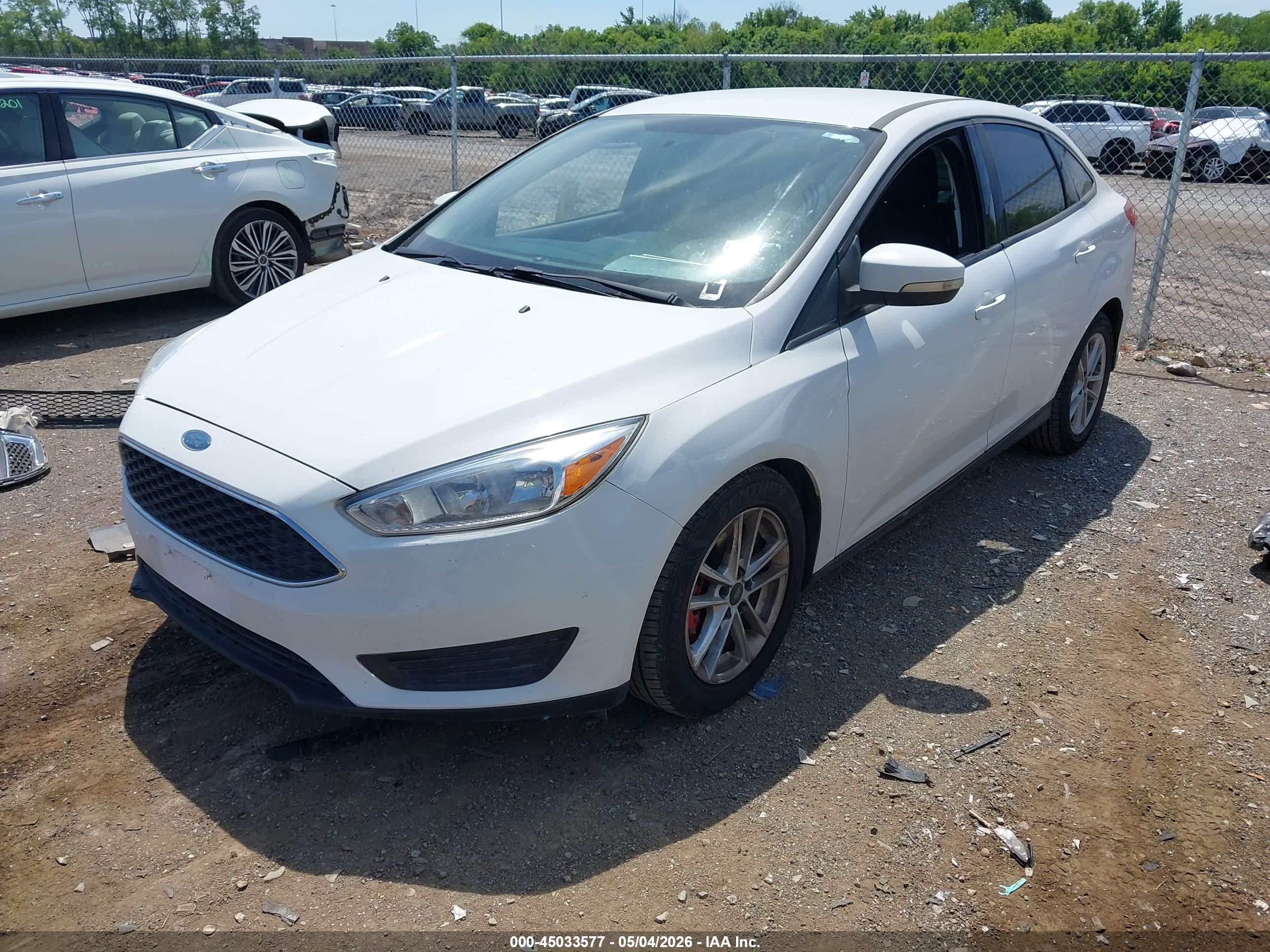 FORD FOCUS image 2