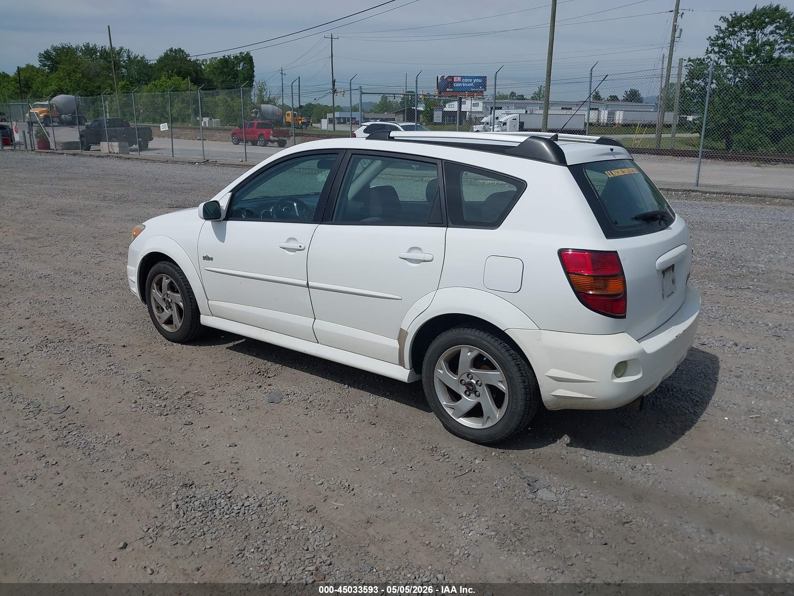 PONTIAC VIBE image 3