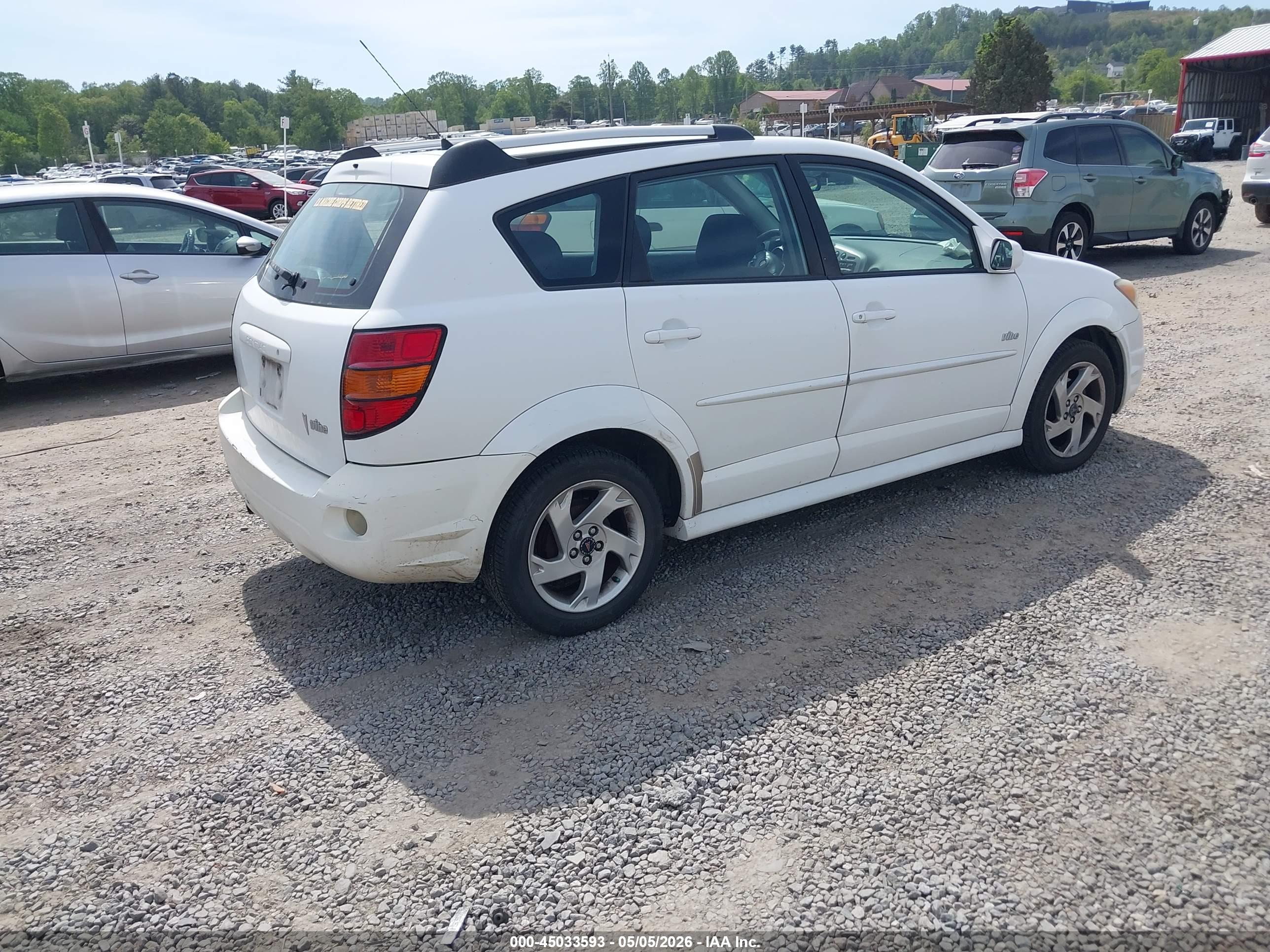 PONTIAC VIBE image 4
