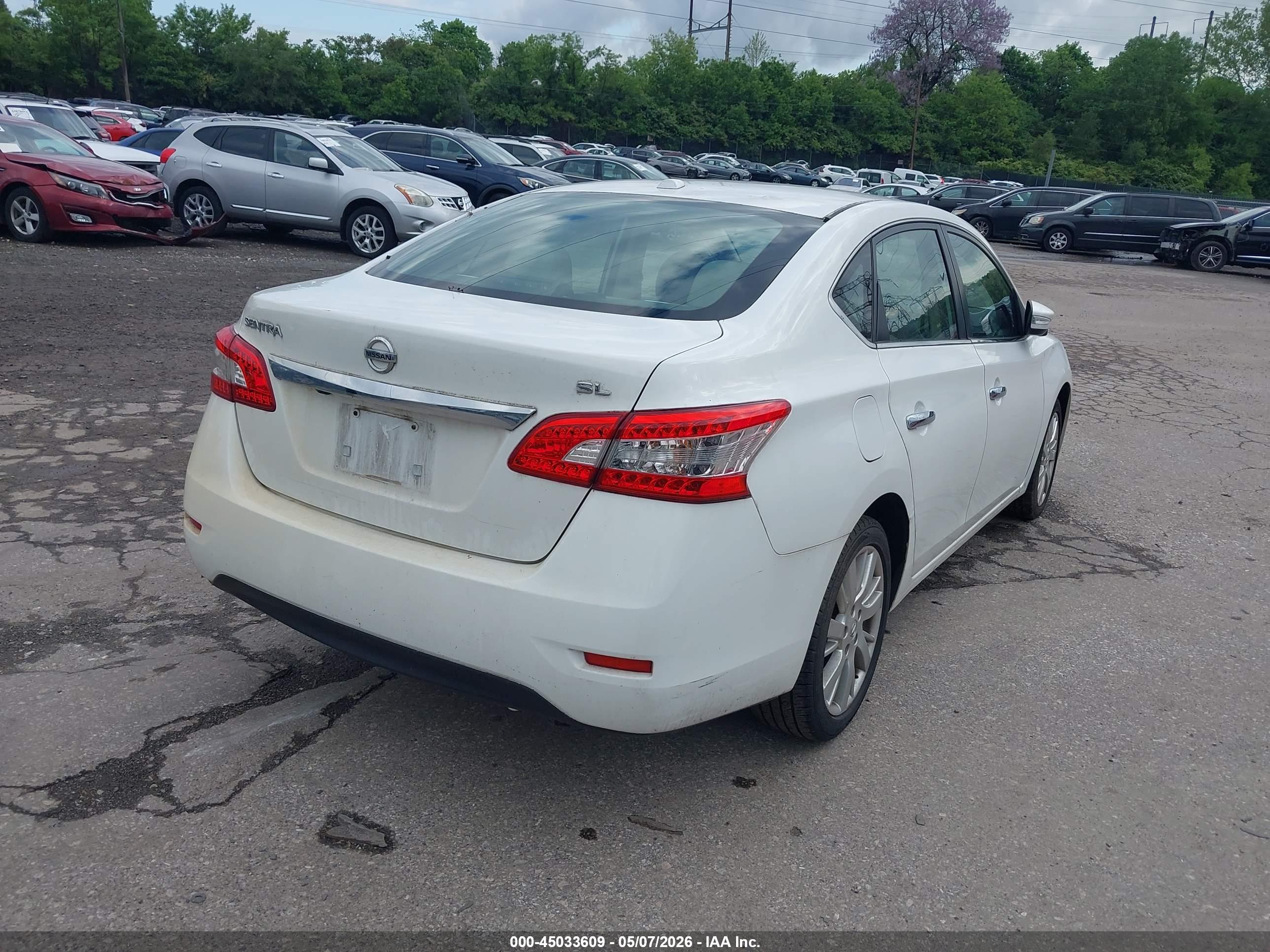 NISSAN SENTRA image 4