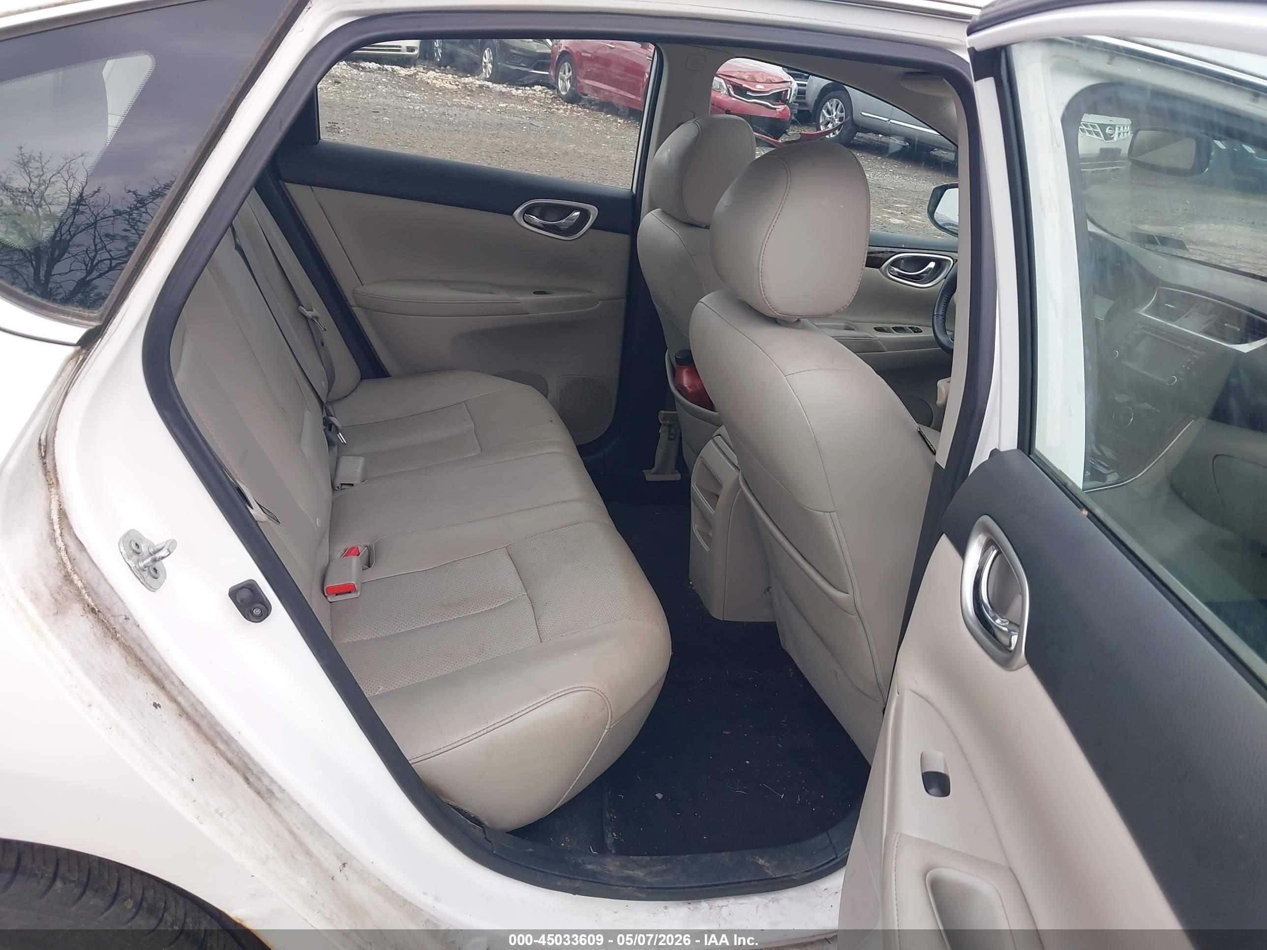 NISSAN SENTRA image 8