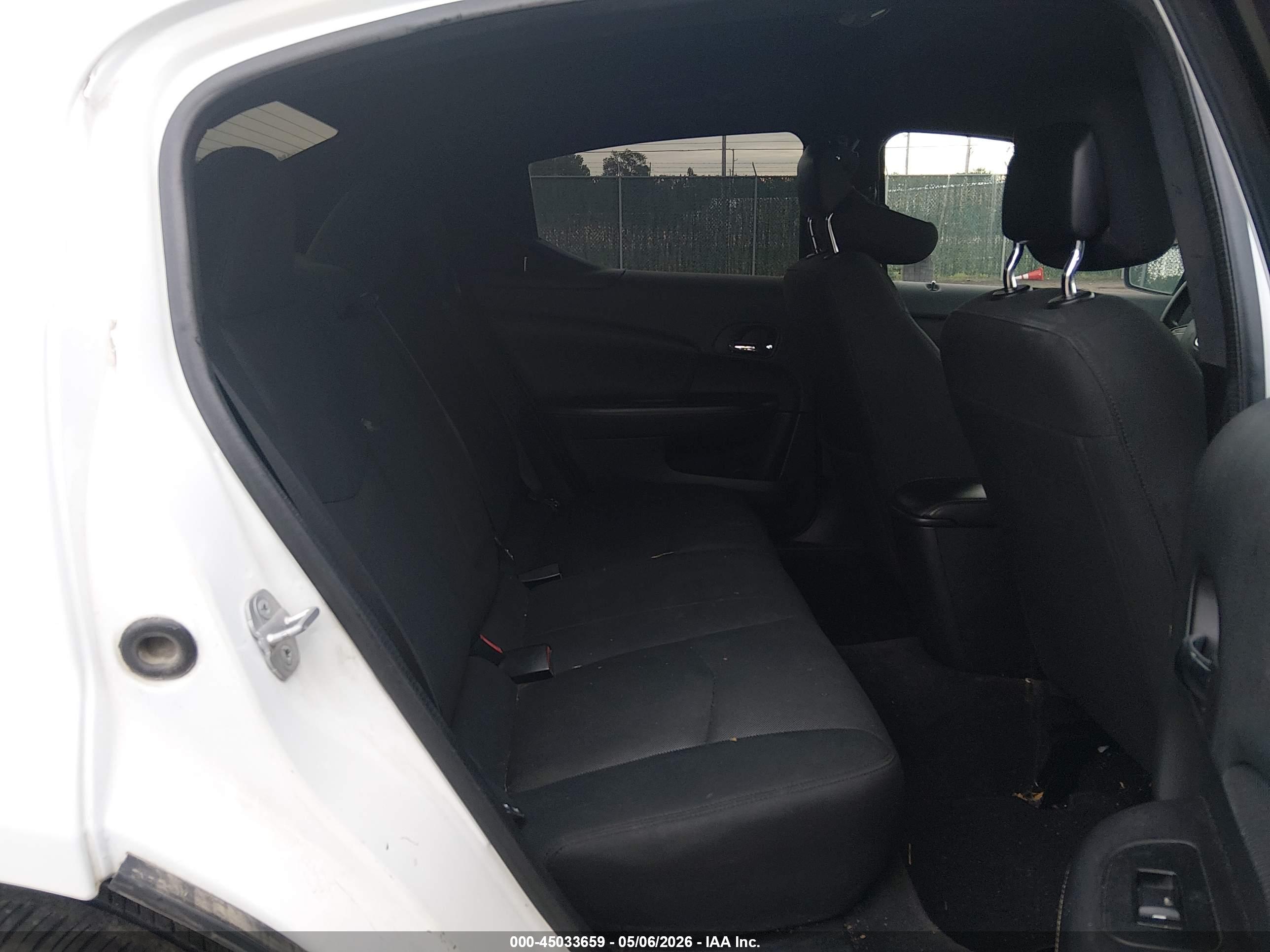 DODGE AVENGER image 8