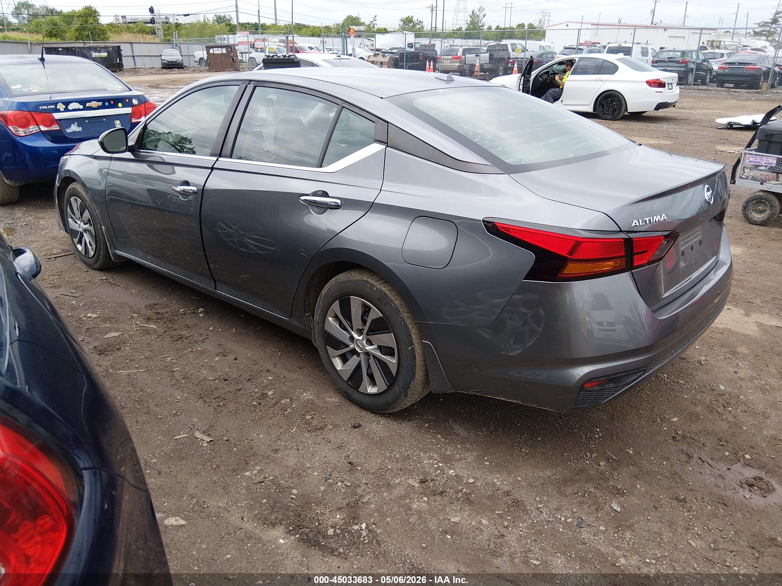 NISSAN ALTIMA image 3