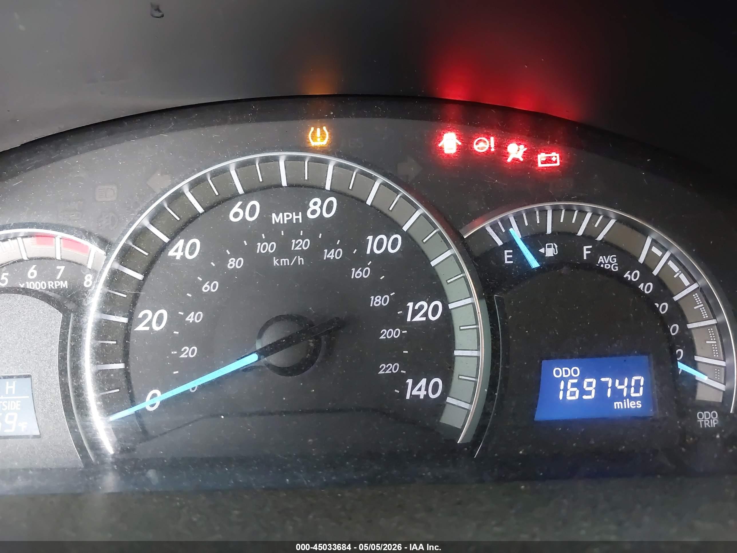 TOYOTA CAMRY image 7