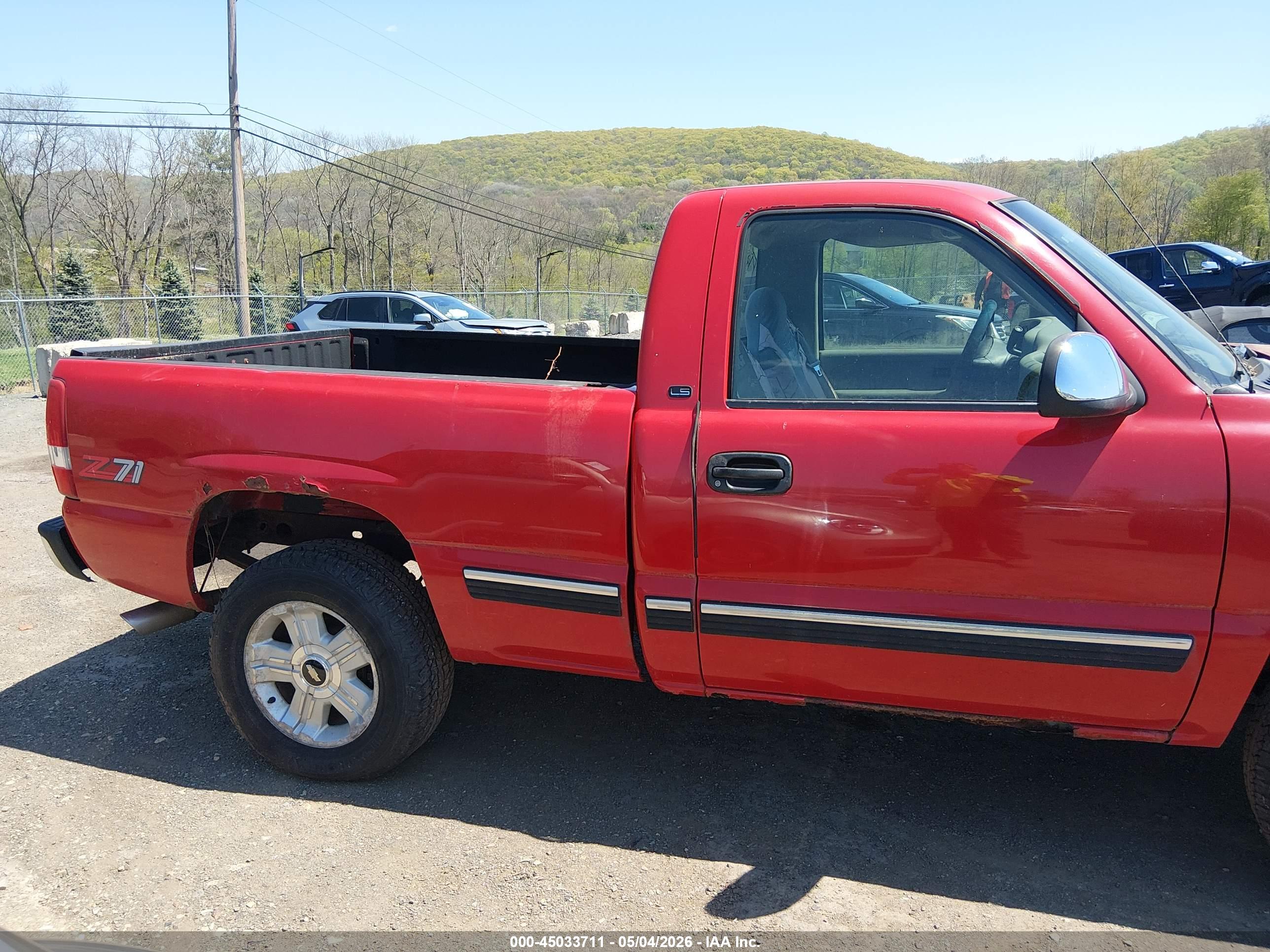 CHEVROLET SILVERADO image 6