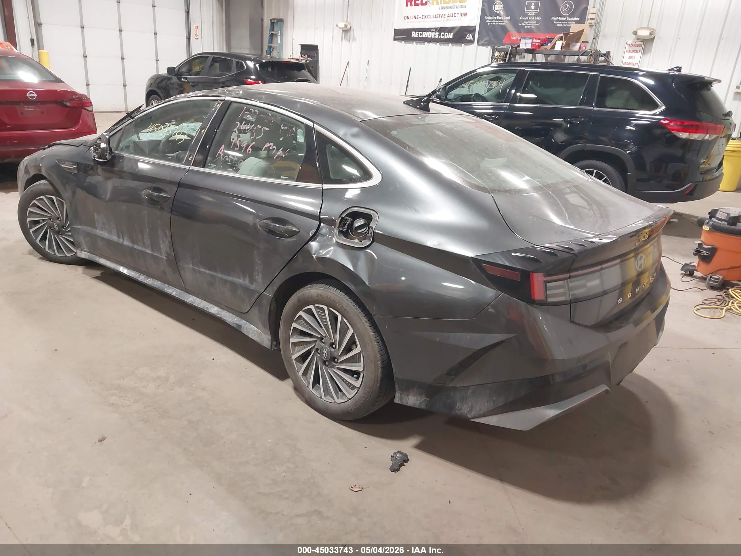 HYUNDAI SONATA image 3