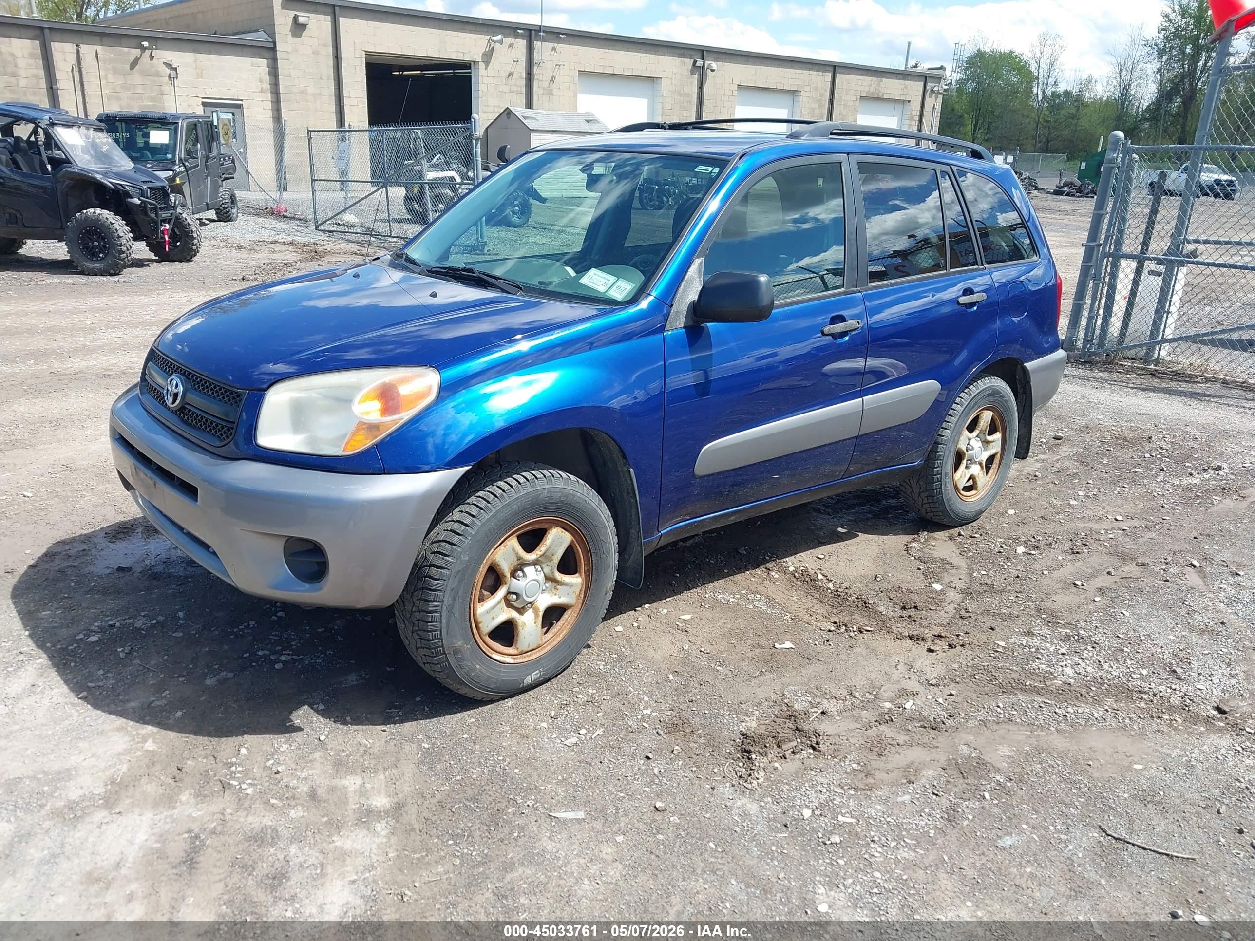 TOYOTA RAV4 image 2