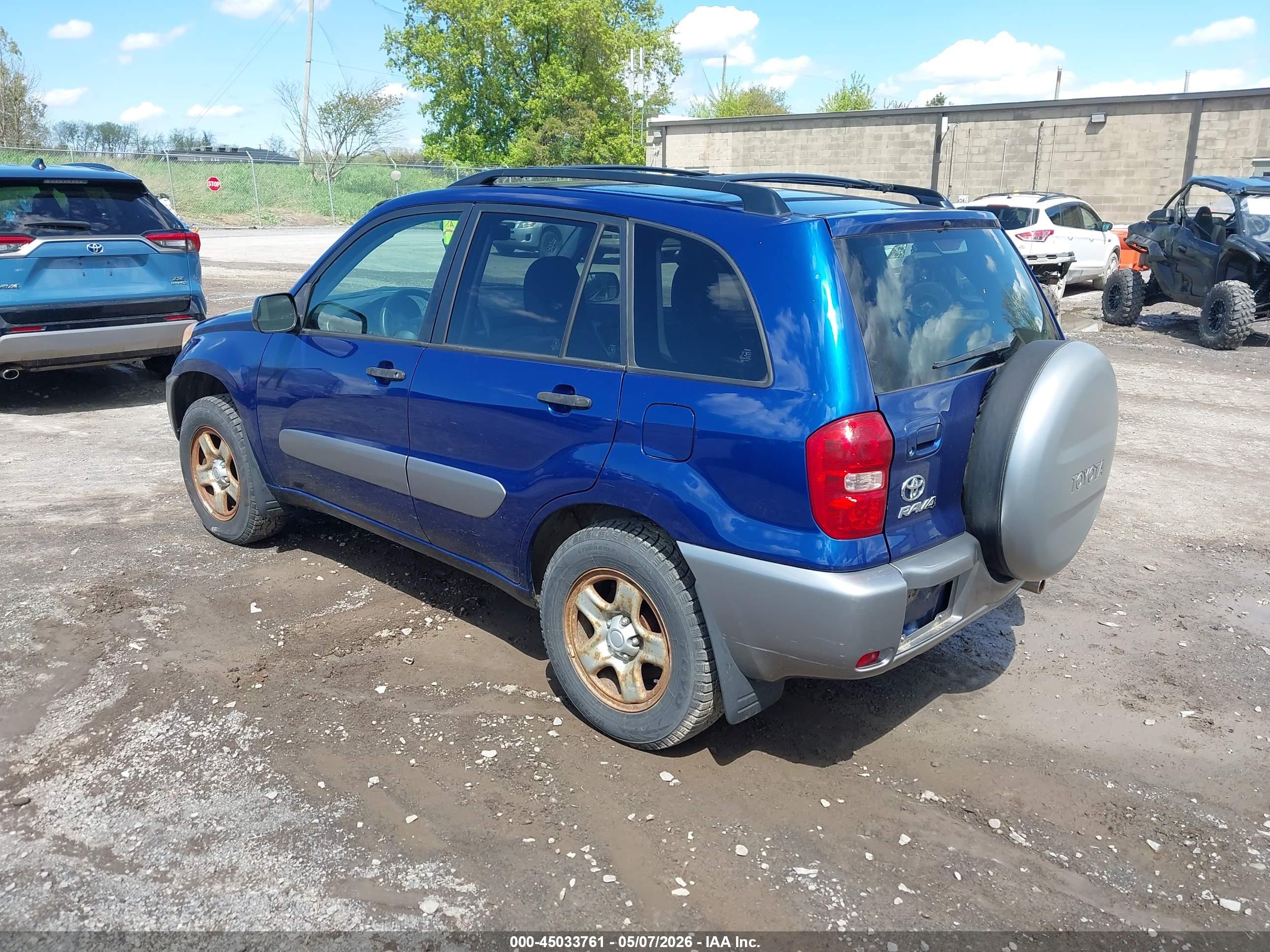 TOYOTA RAV4 image 3