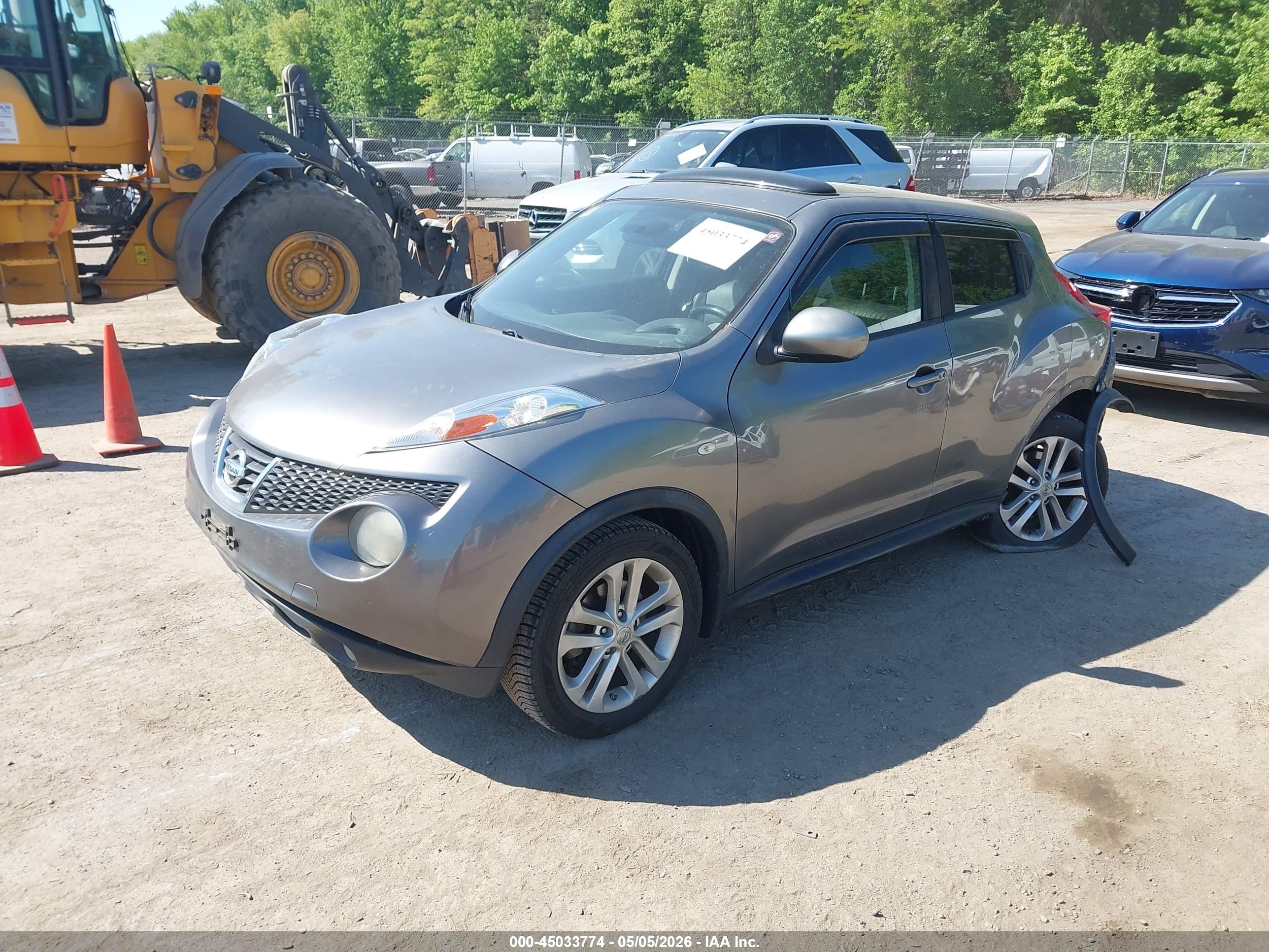 NISSAN JUKE image 2