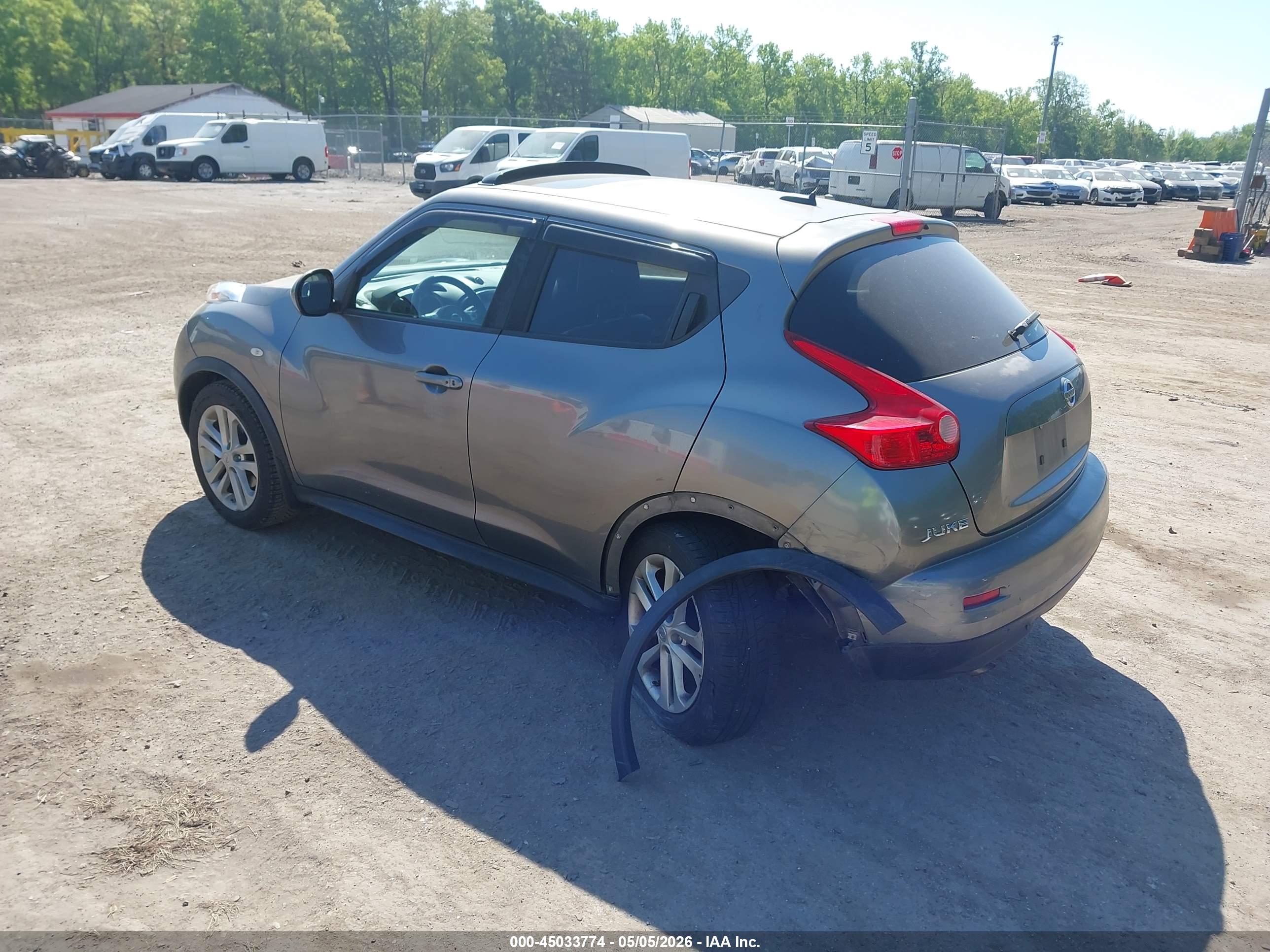 NISSAN JUKE image 3