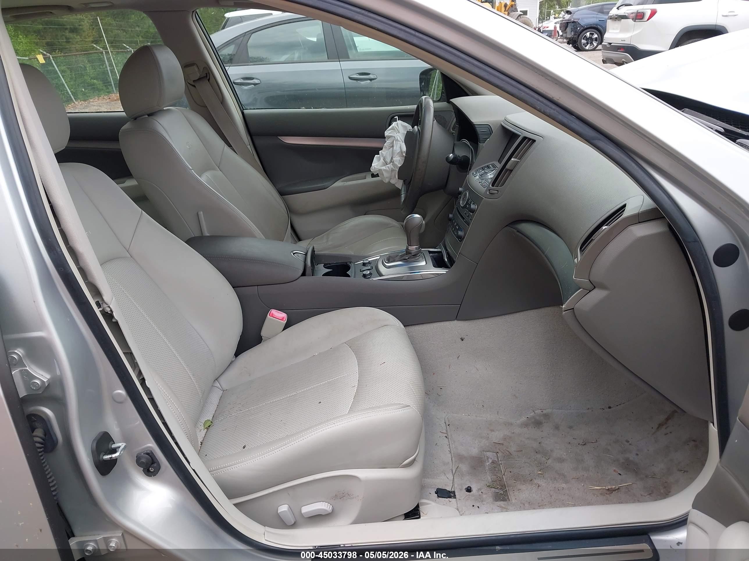 INFINITI G37X image 5