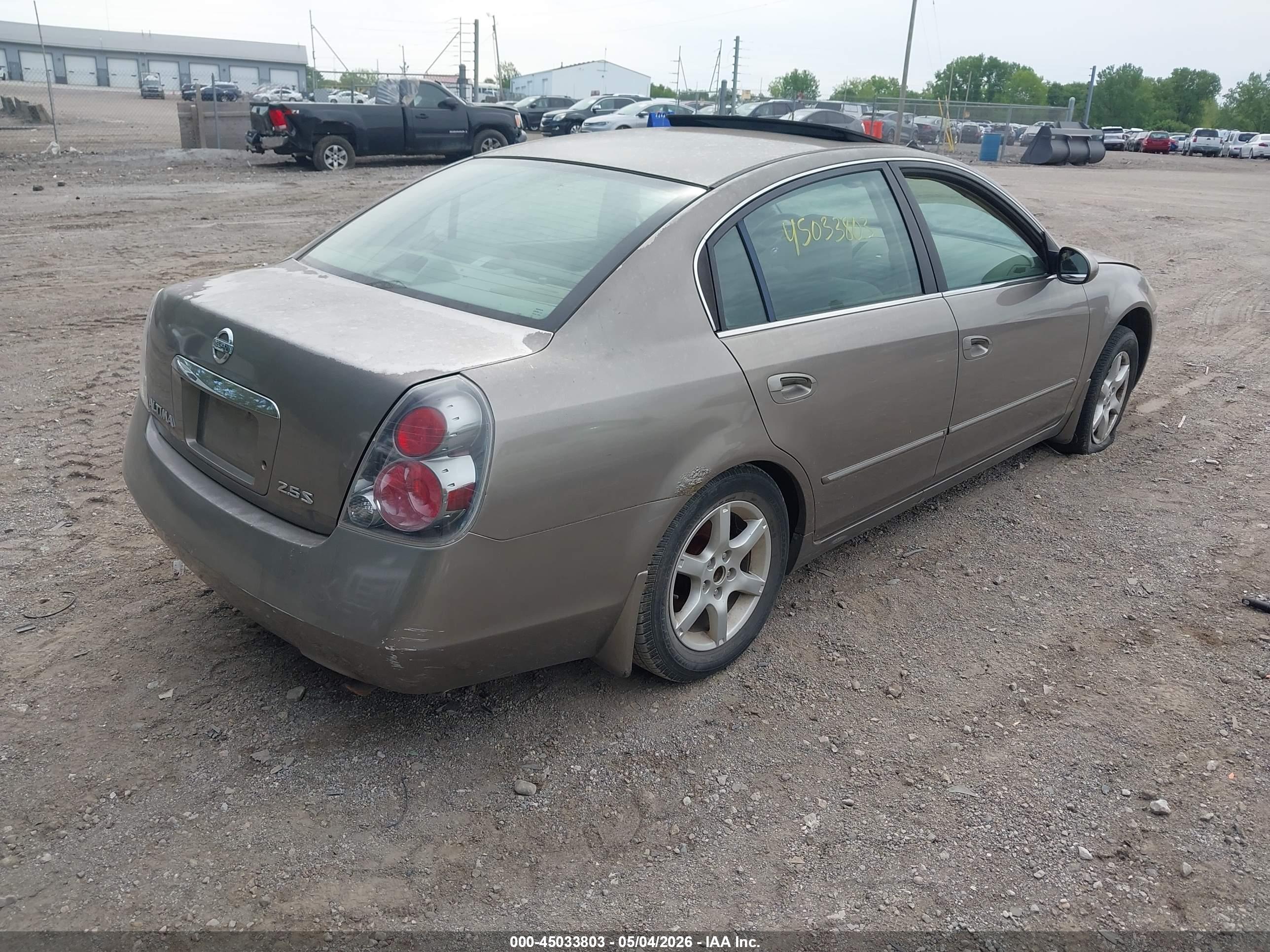 NISSAN ALTIMA image 4