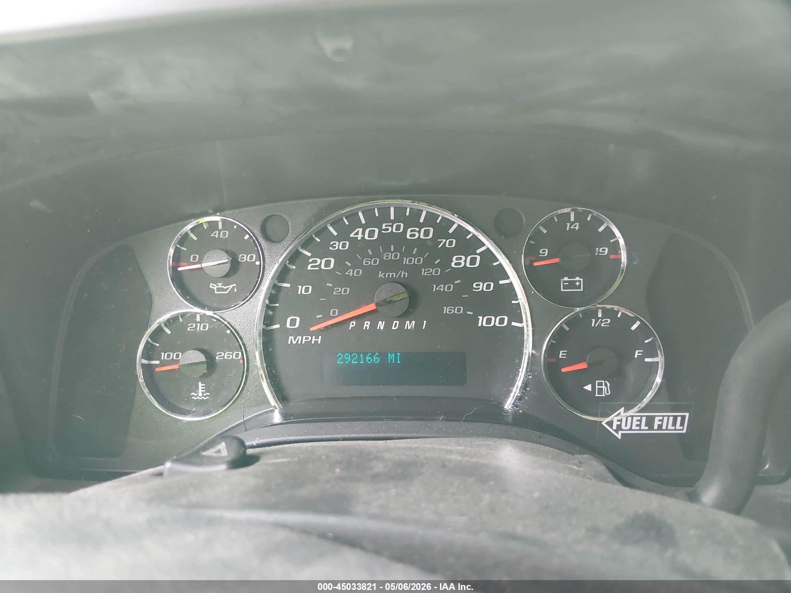 GMC SAVANA image 6