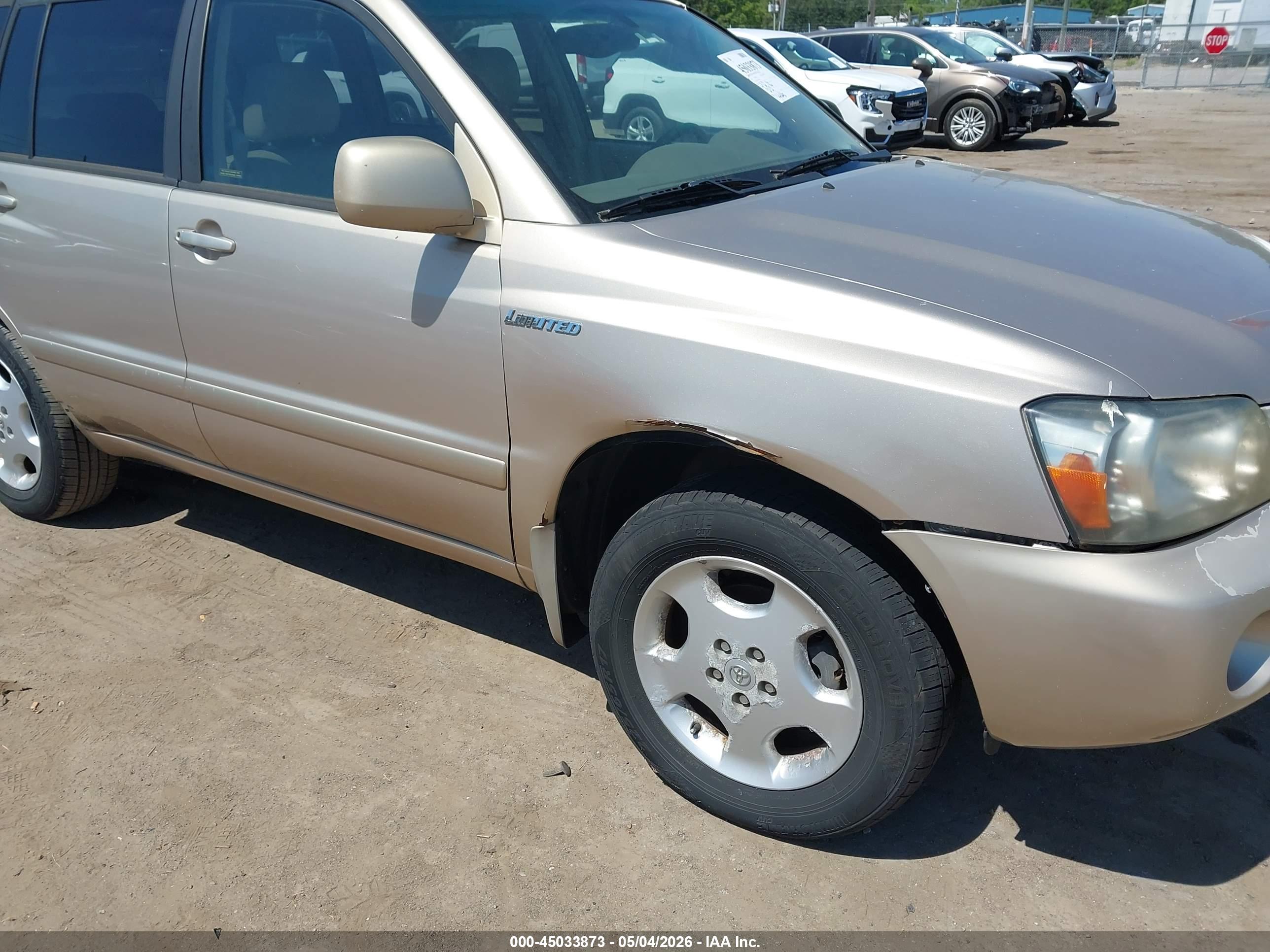 TOYOTA HIGHLANDER image 6