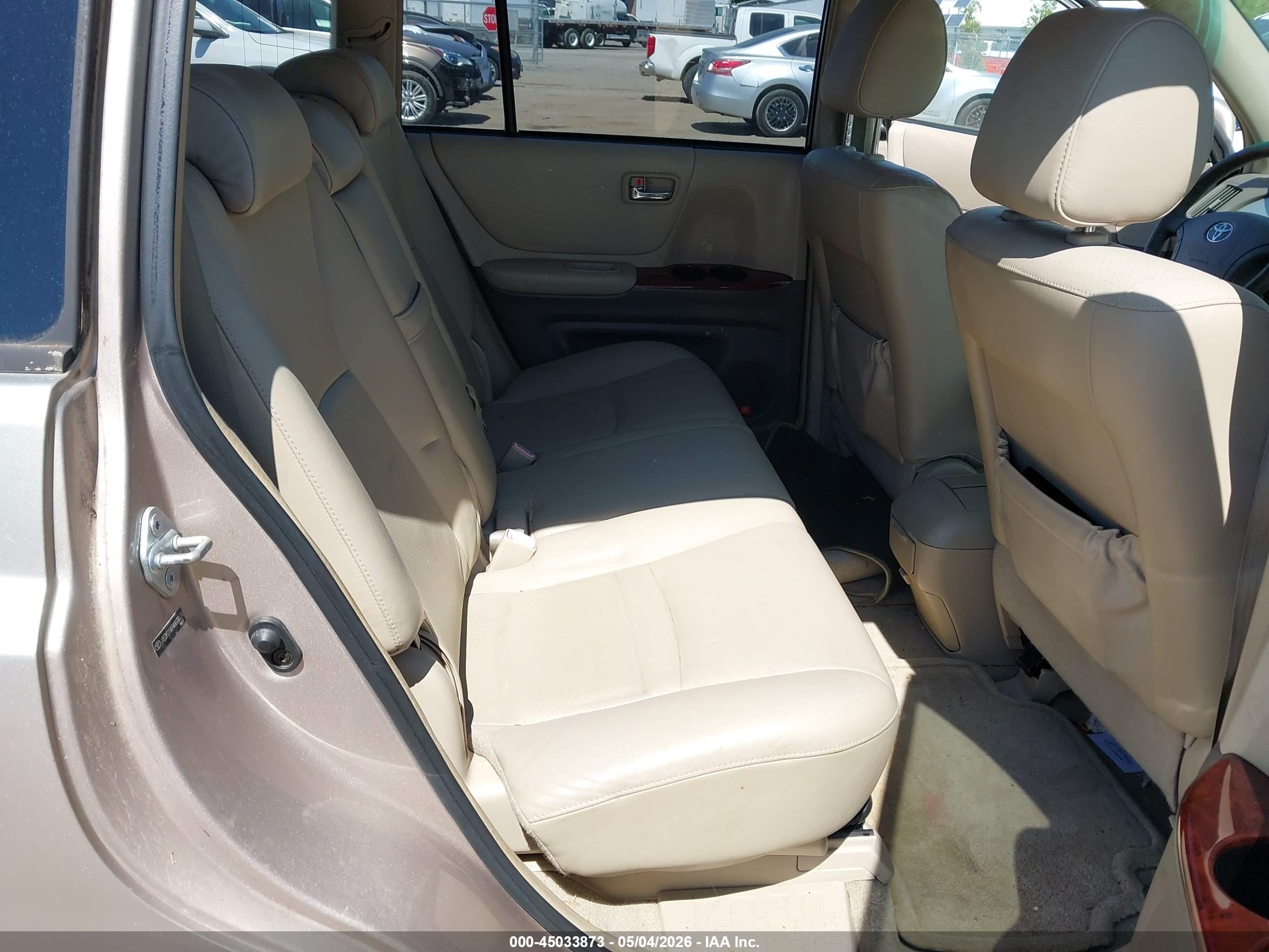 TOYOTA HIGHLANDER image 8
