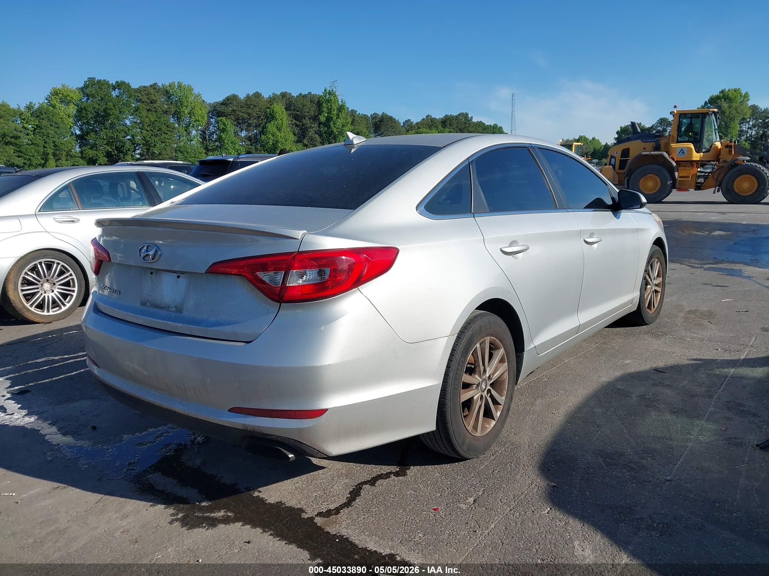 HYUNDAI SONATA image 4