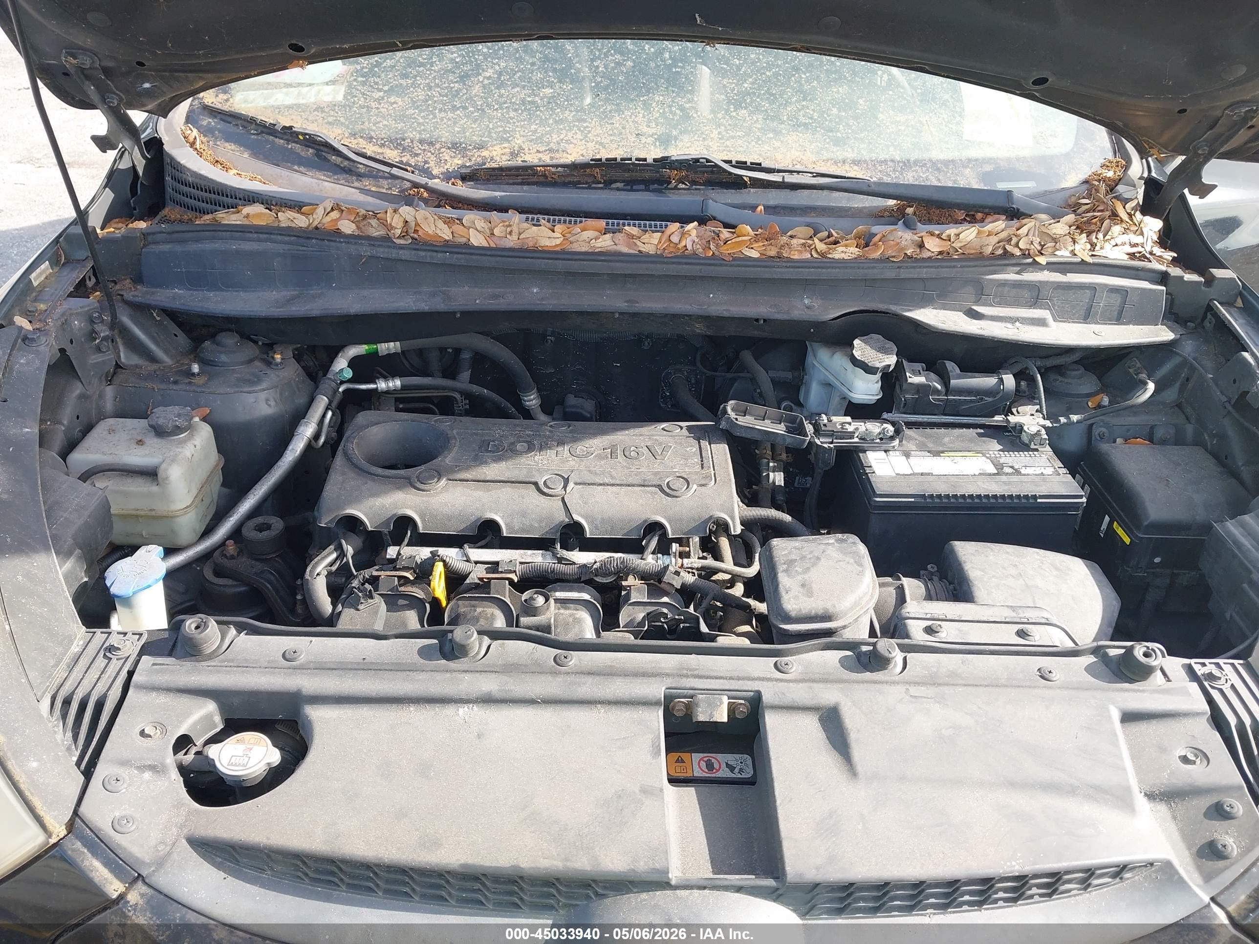 HYUNDAI TUCSON image 10
