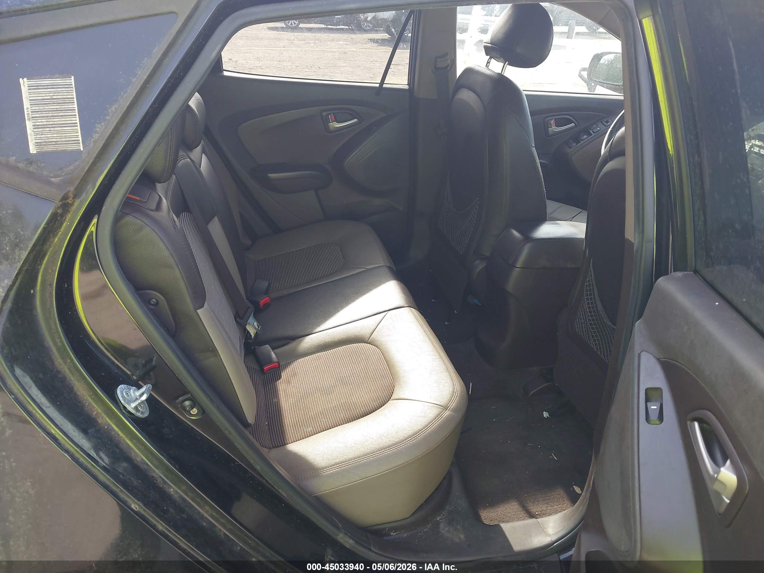 HYUNDAI TUCSON image 8