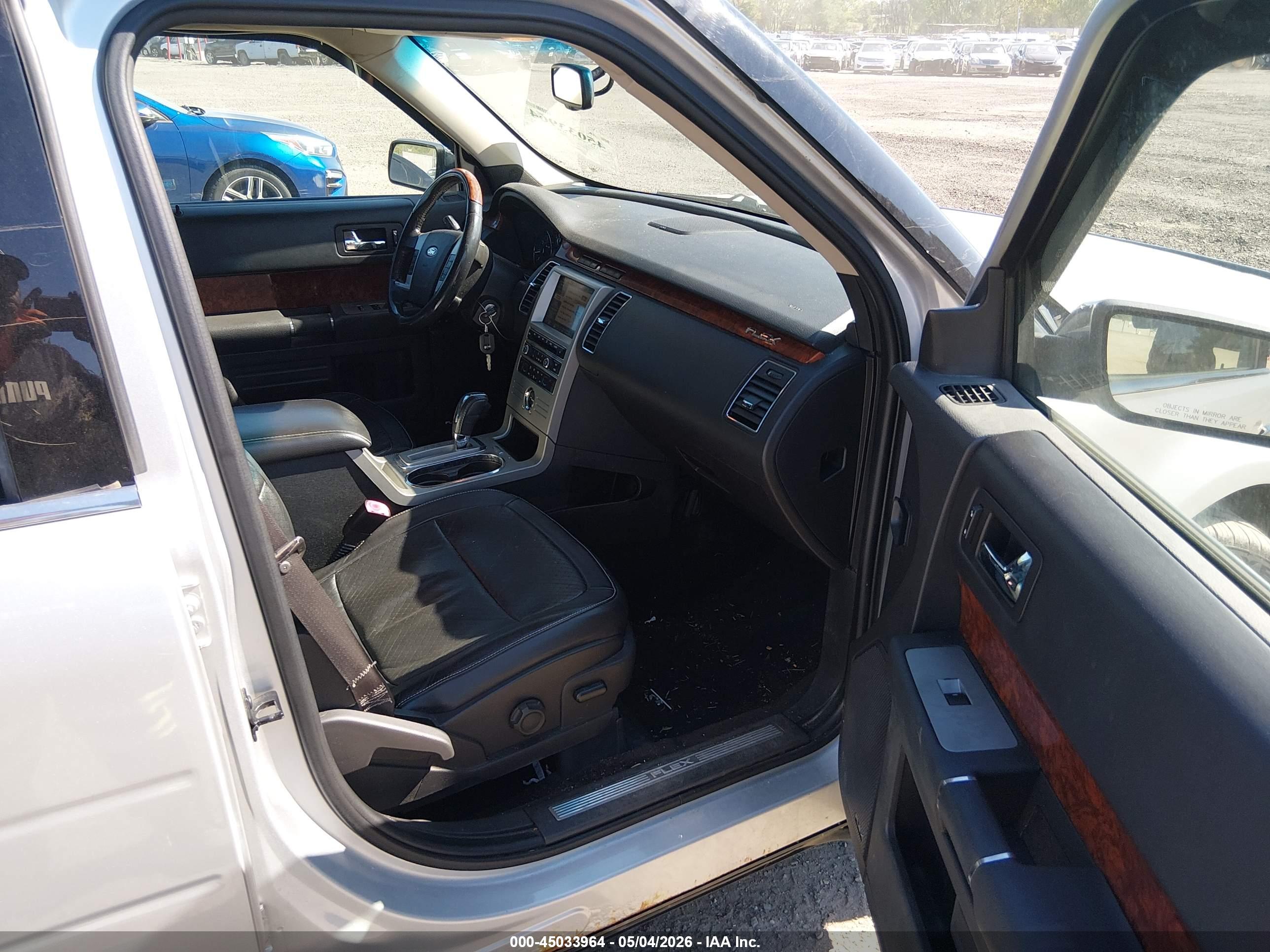 FORD FLEX image 5