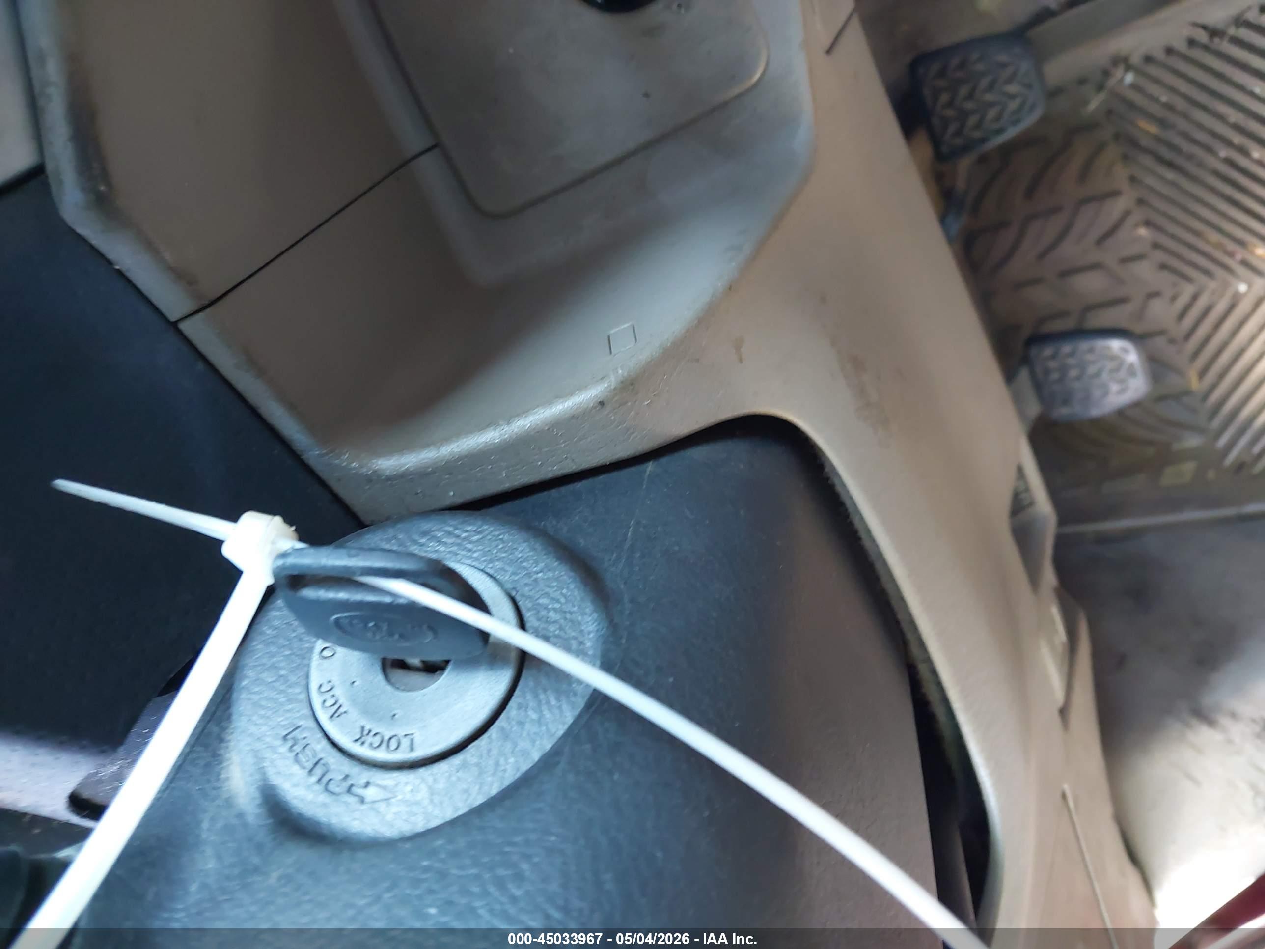 TOYOTA TACOMA image 11