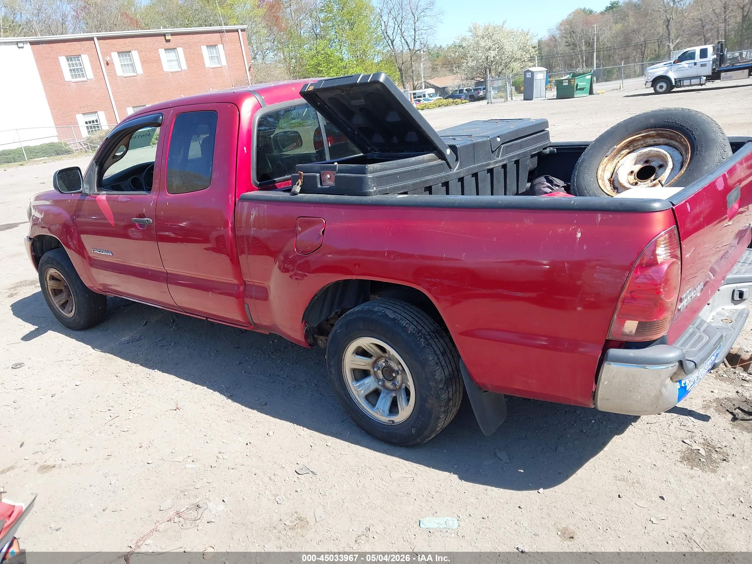 TOYOTA TACOMA image 3