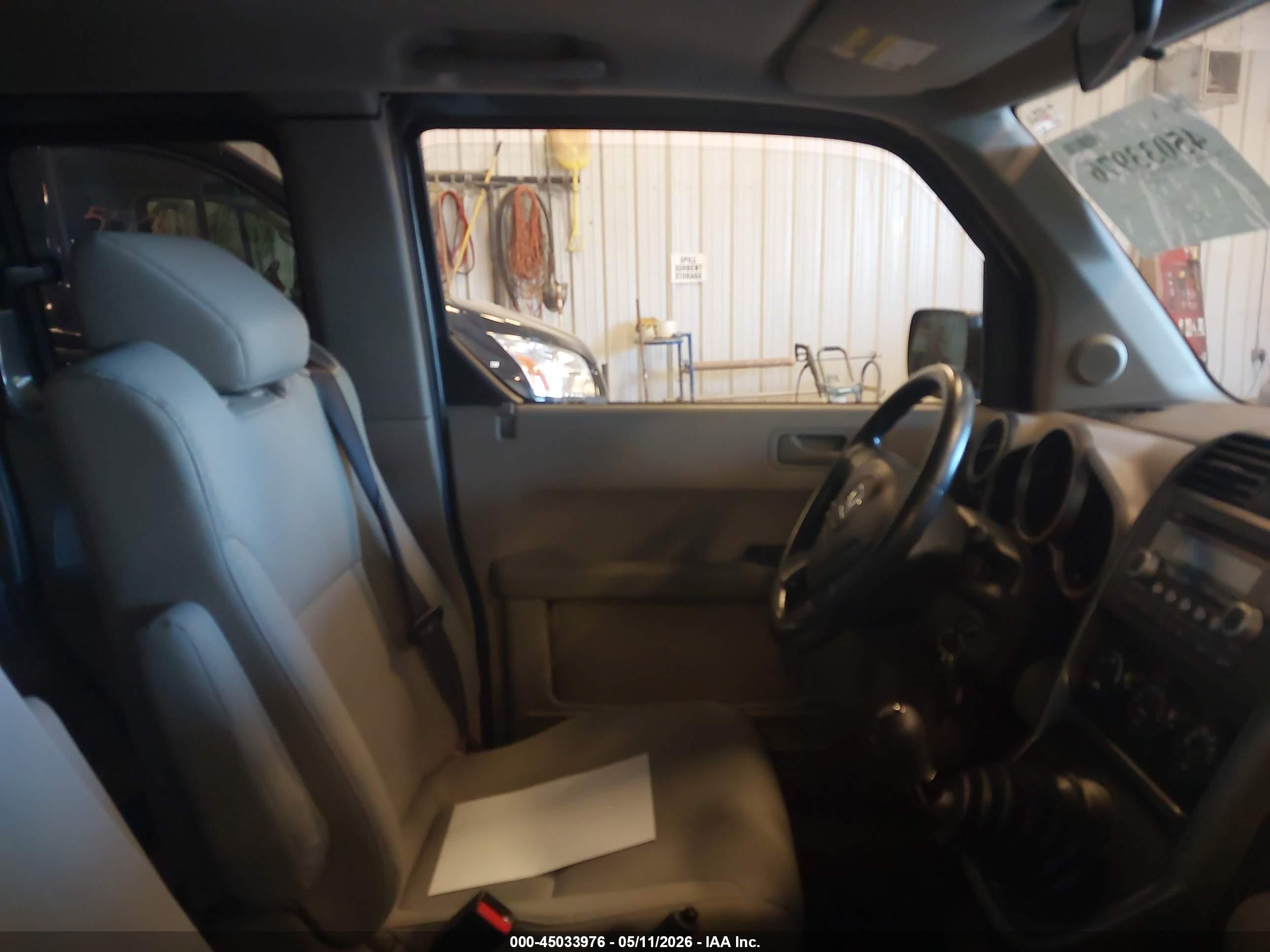 HONDA ELEMENT image 5