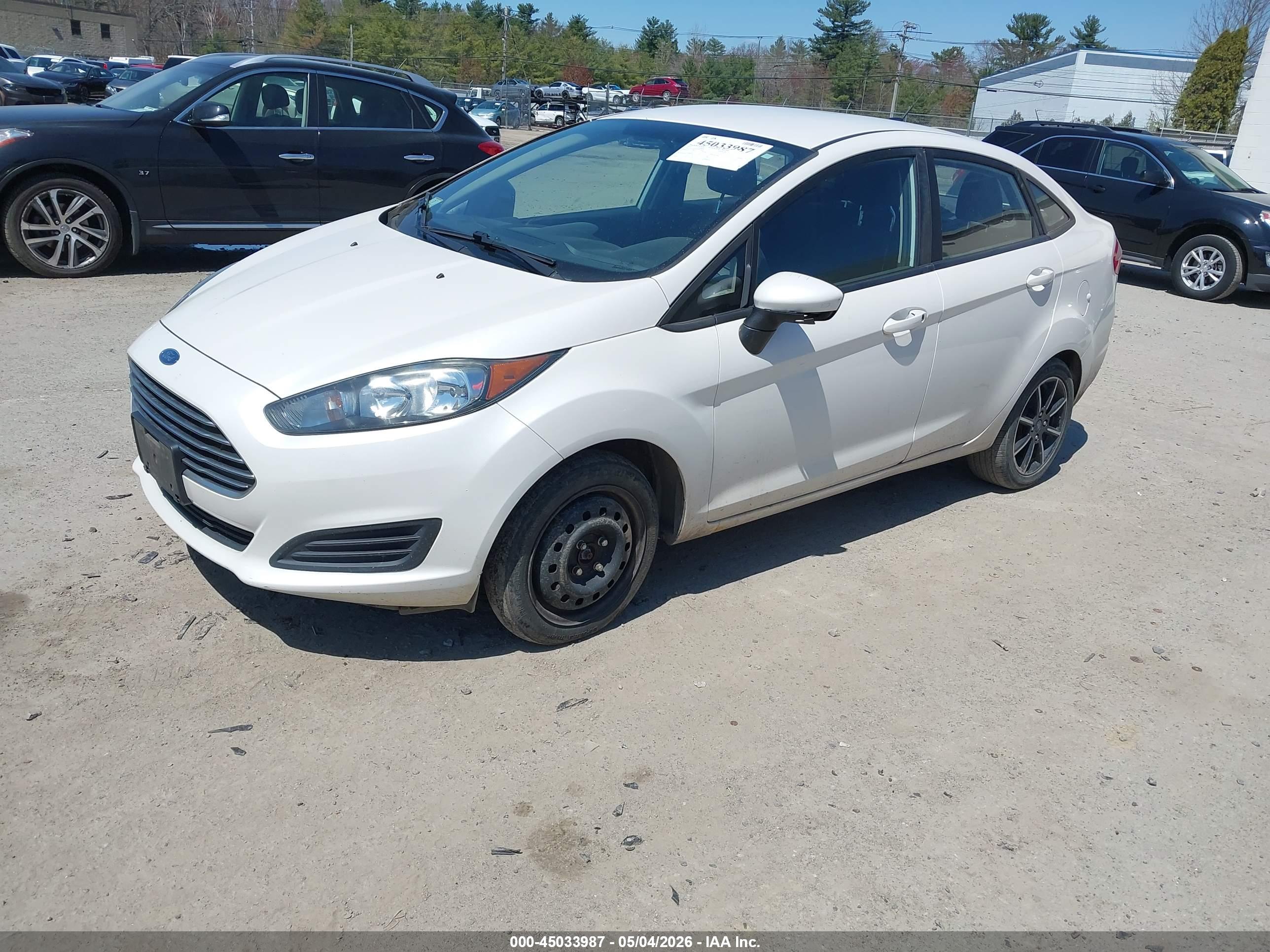 FORD FIESTA image 2