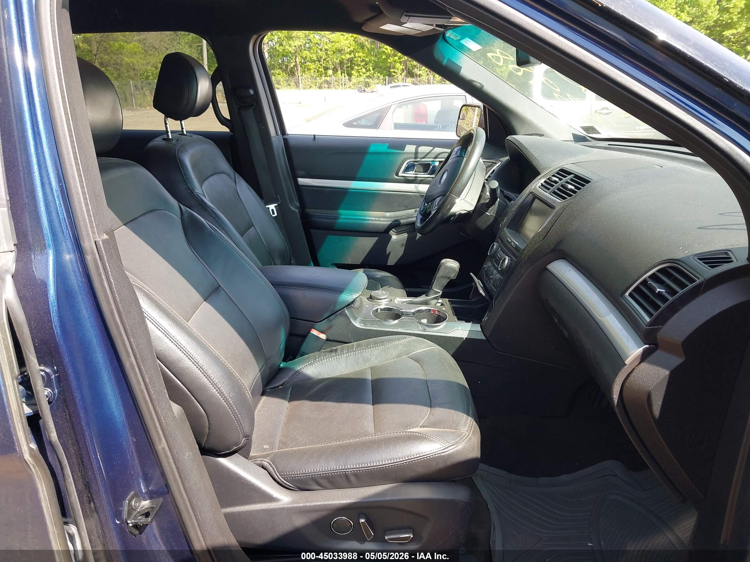 FORD EXPLORER image 5