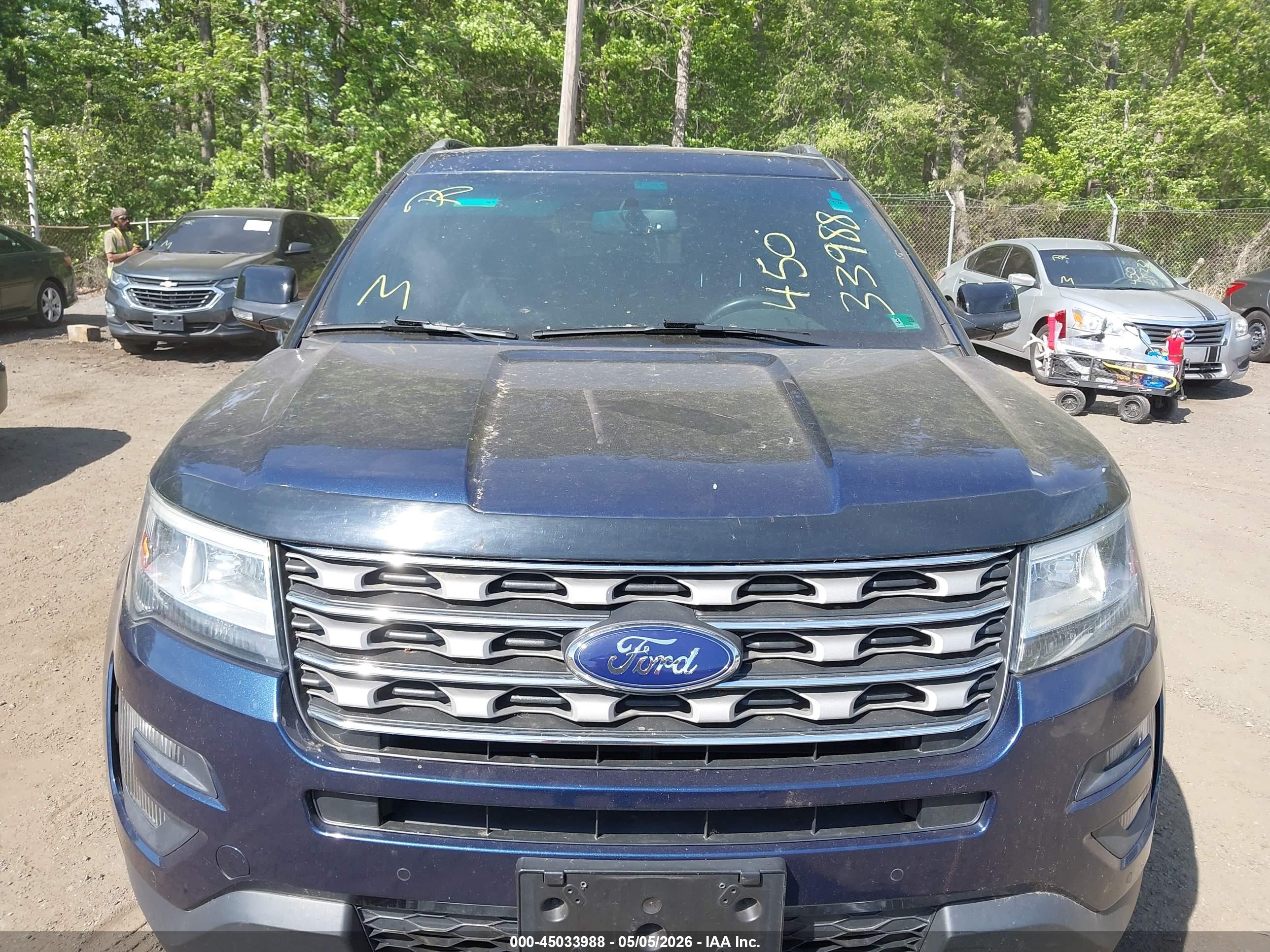 FORD EXPLORER image 6