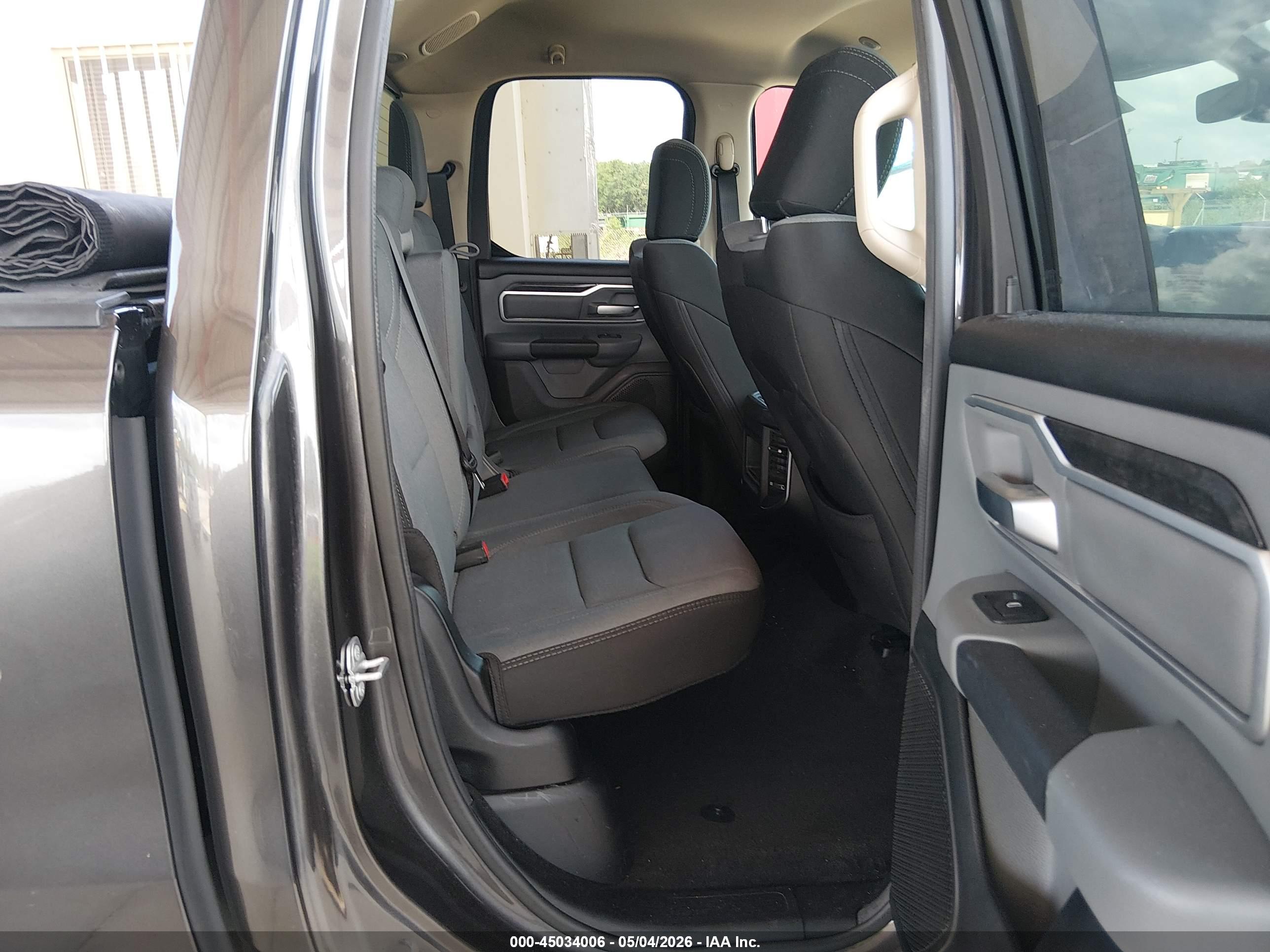 RAM 1500 image 8
