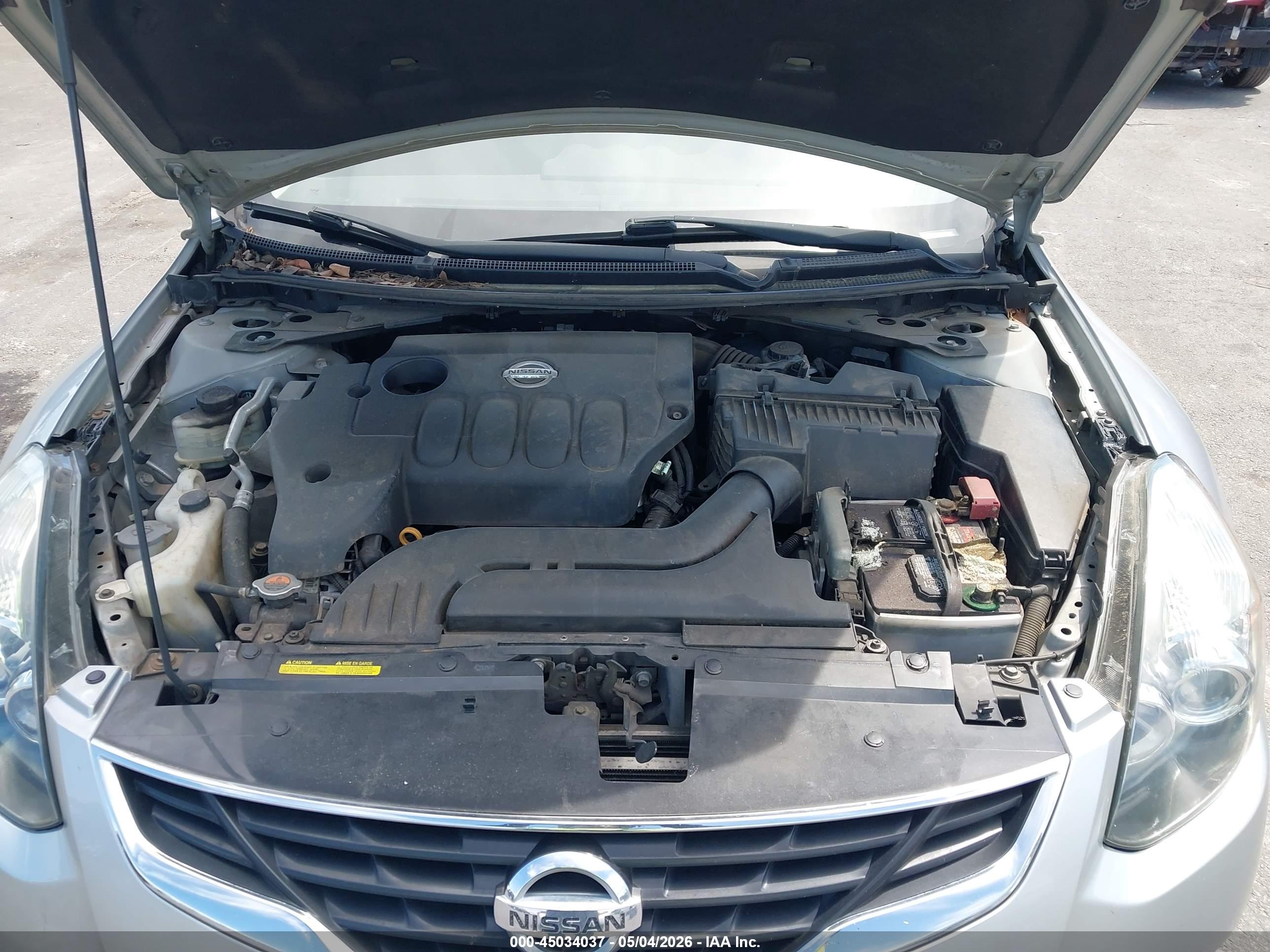 NISSAN ALTIMA image 10