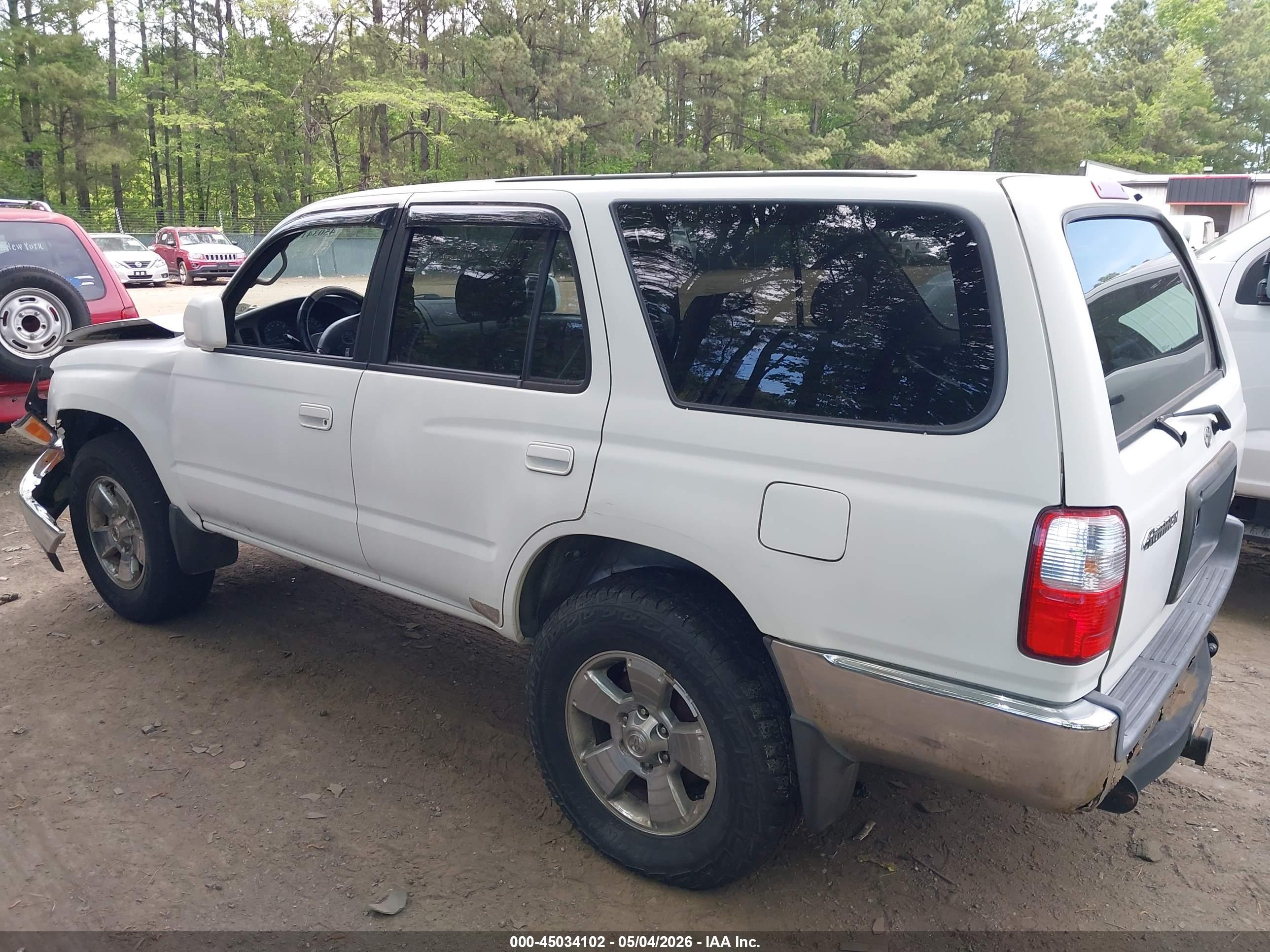 TOYOTA 4RUNNER image 3