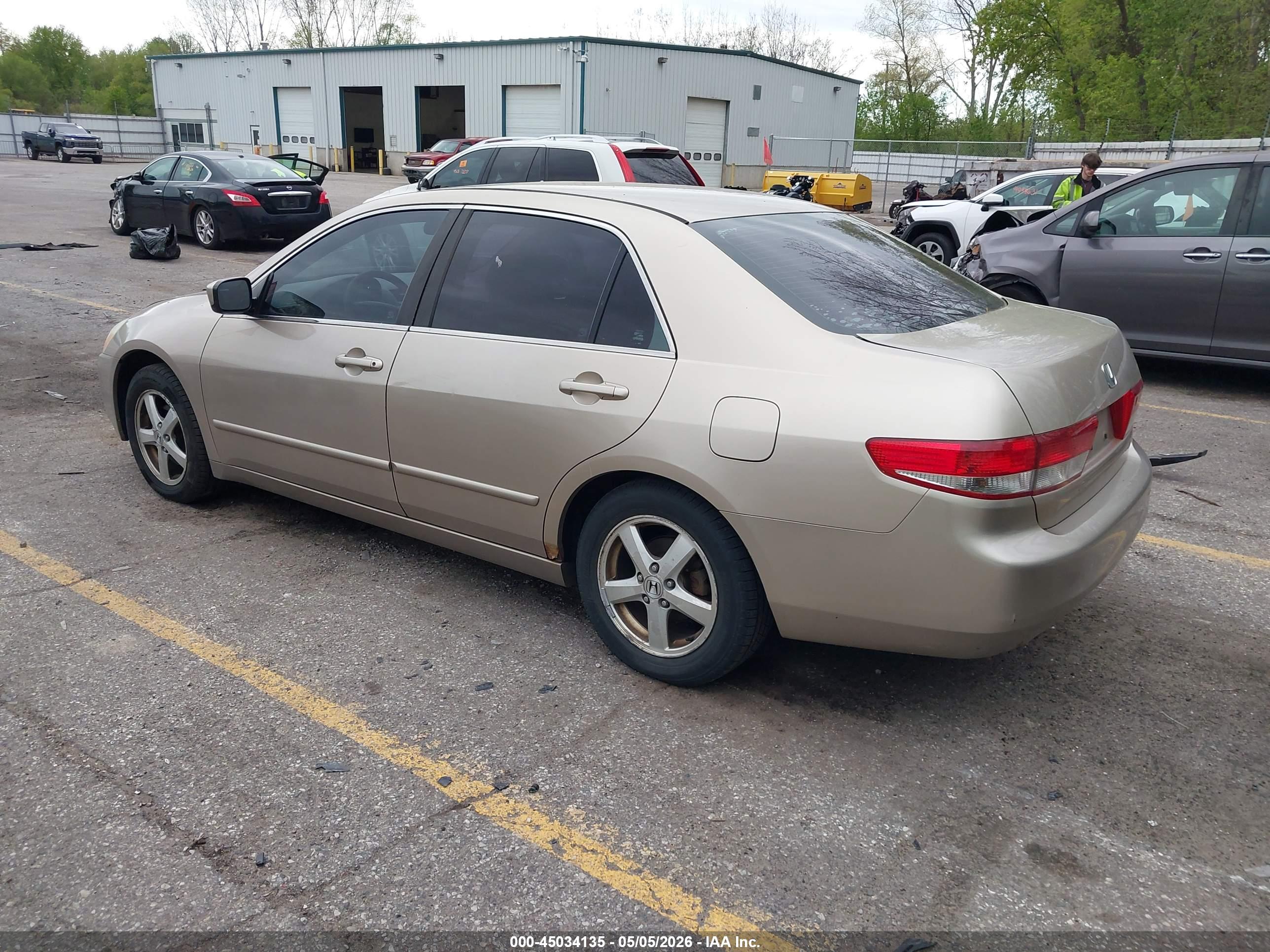 HONDA ACCORD image 3