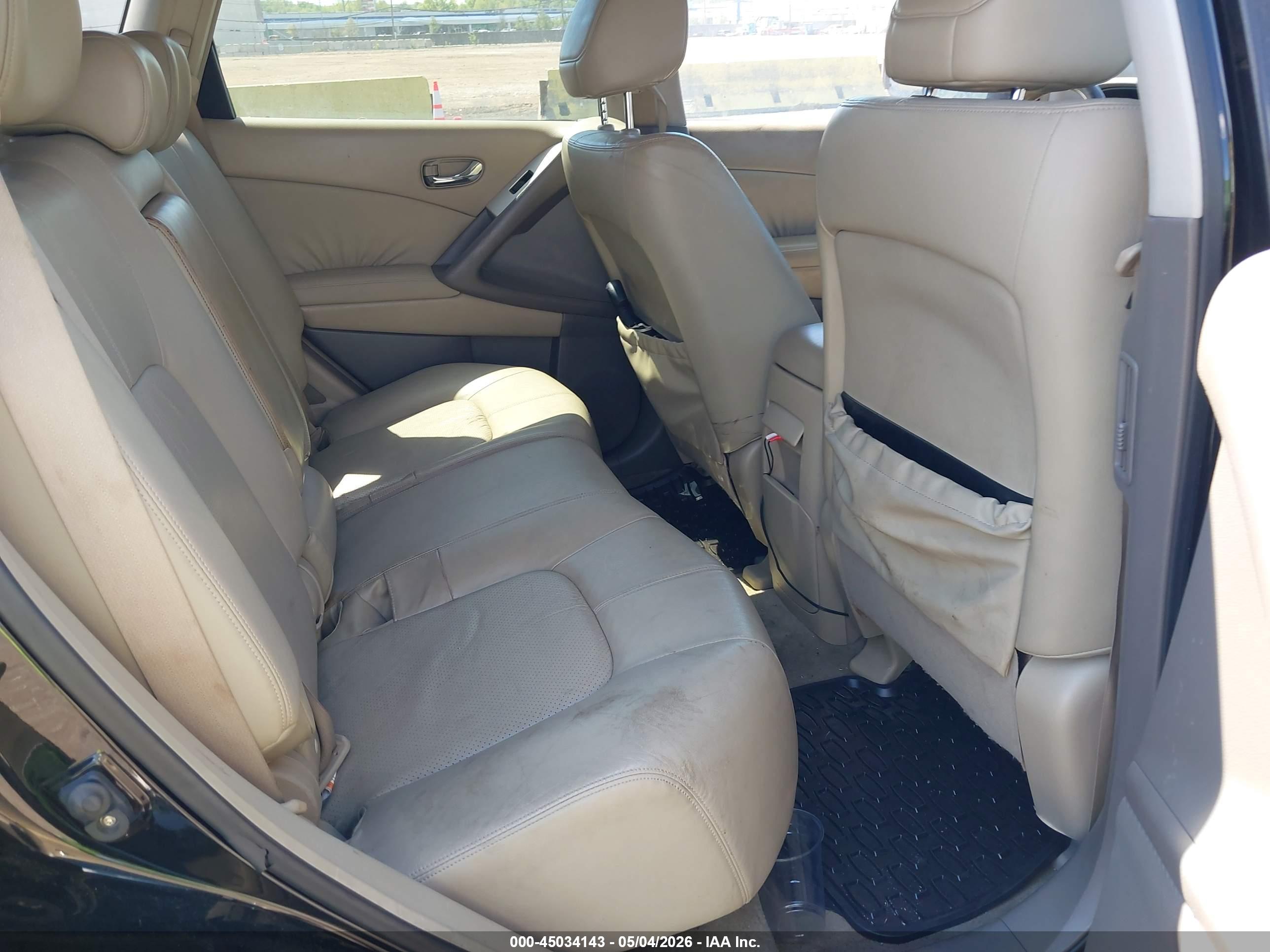 NISSAN MURANO image 8
