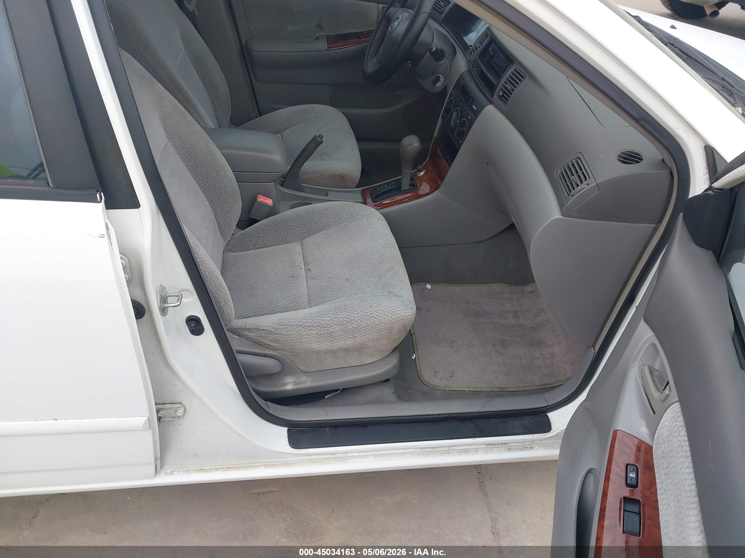 TOYOTA COROLLA image 5