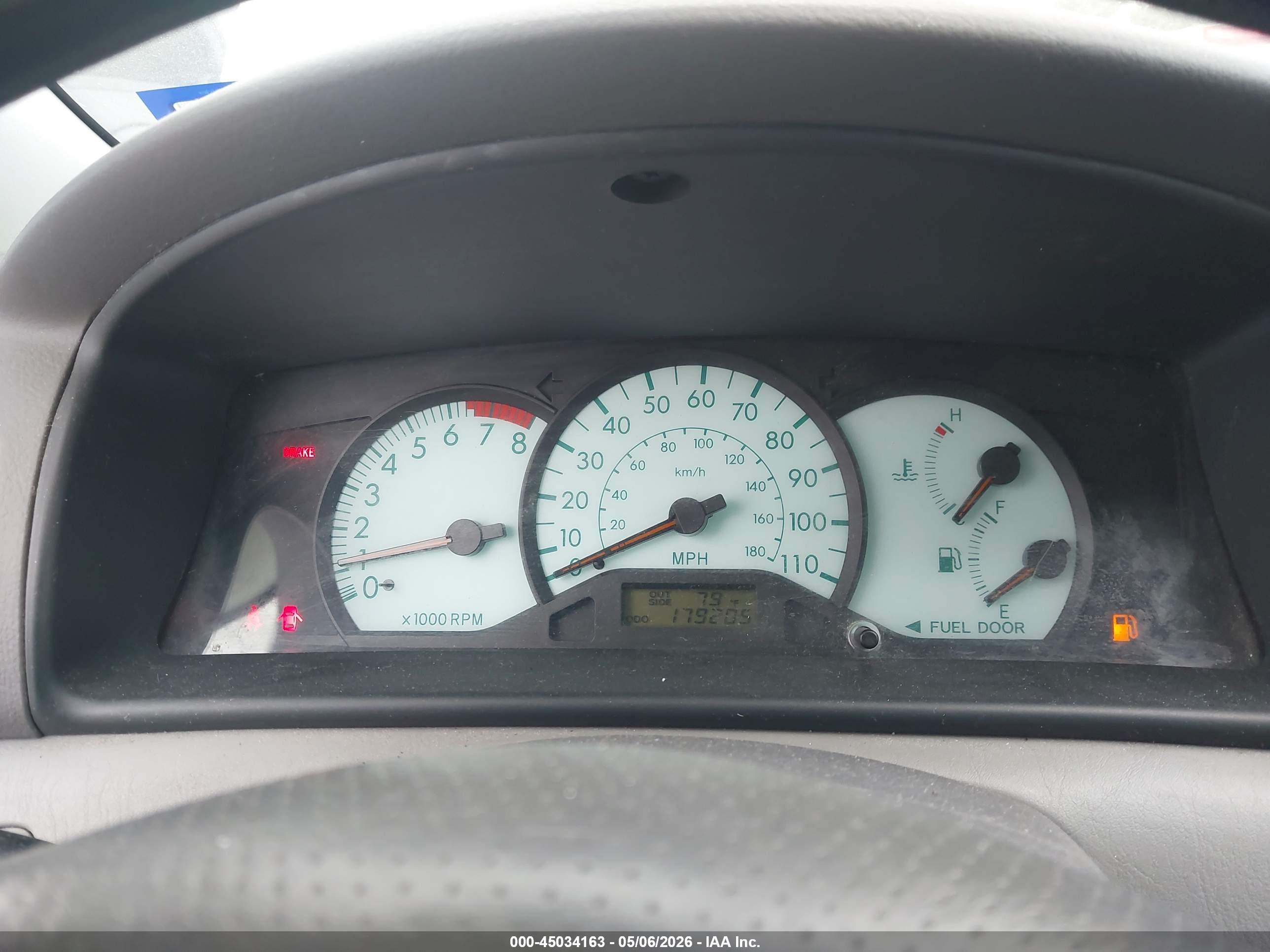 TOYOTA COROLLA image 7