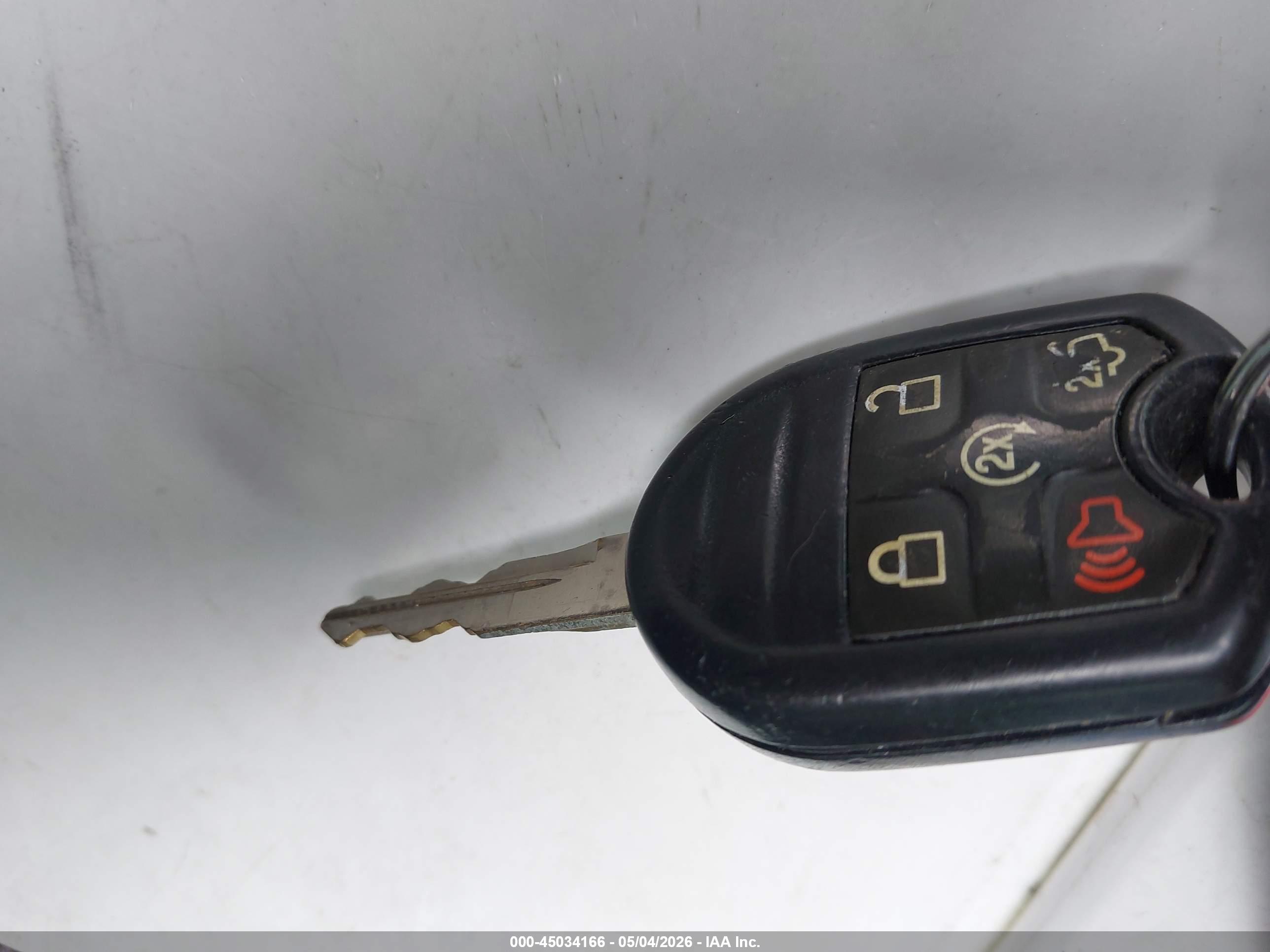 FORD EXPLORER image 11