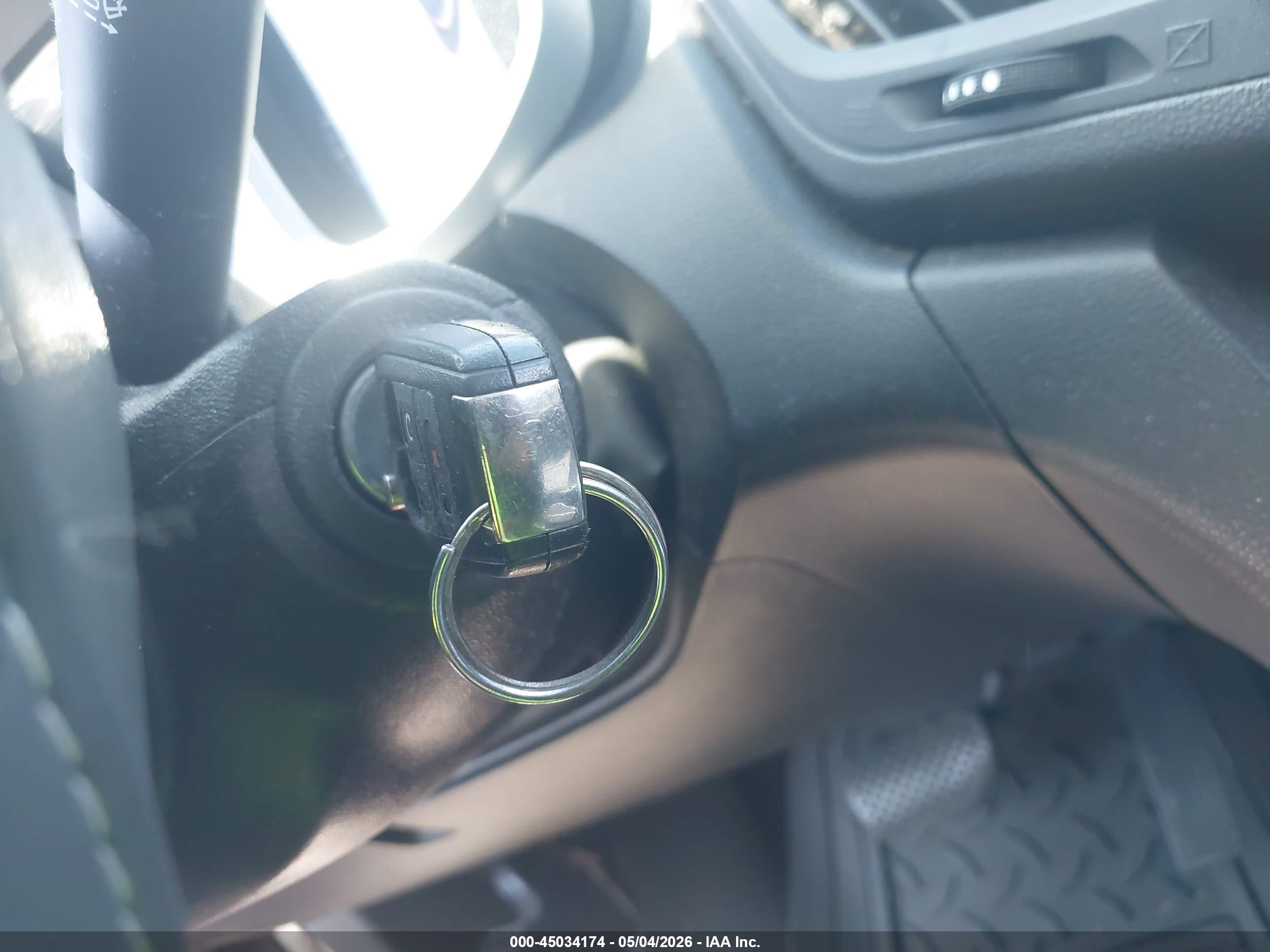 CHEVROLET EQUINOX image 11