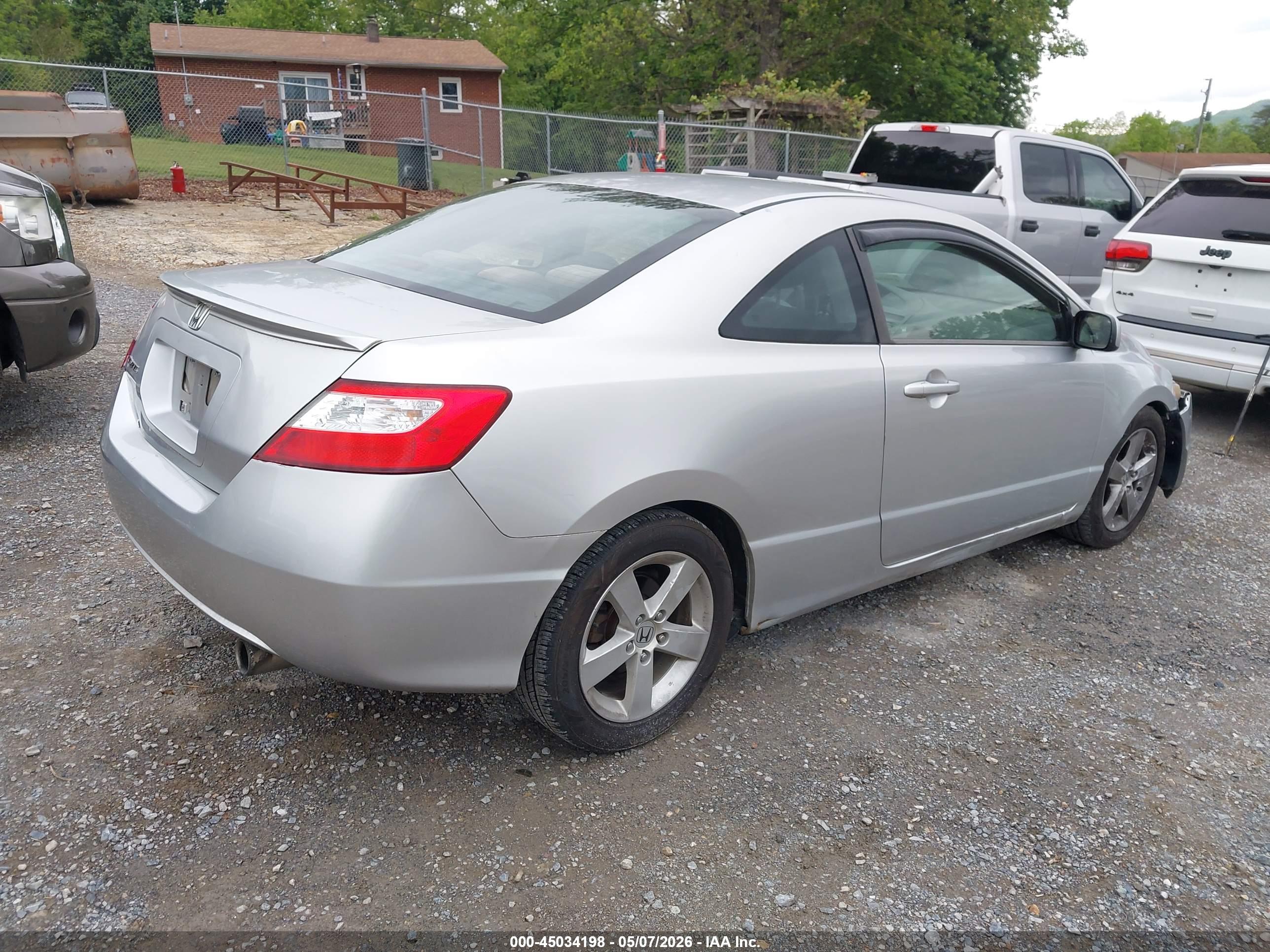 HONDA CIVIC image 4